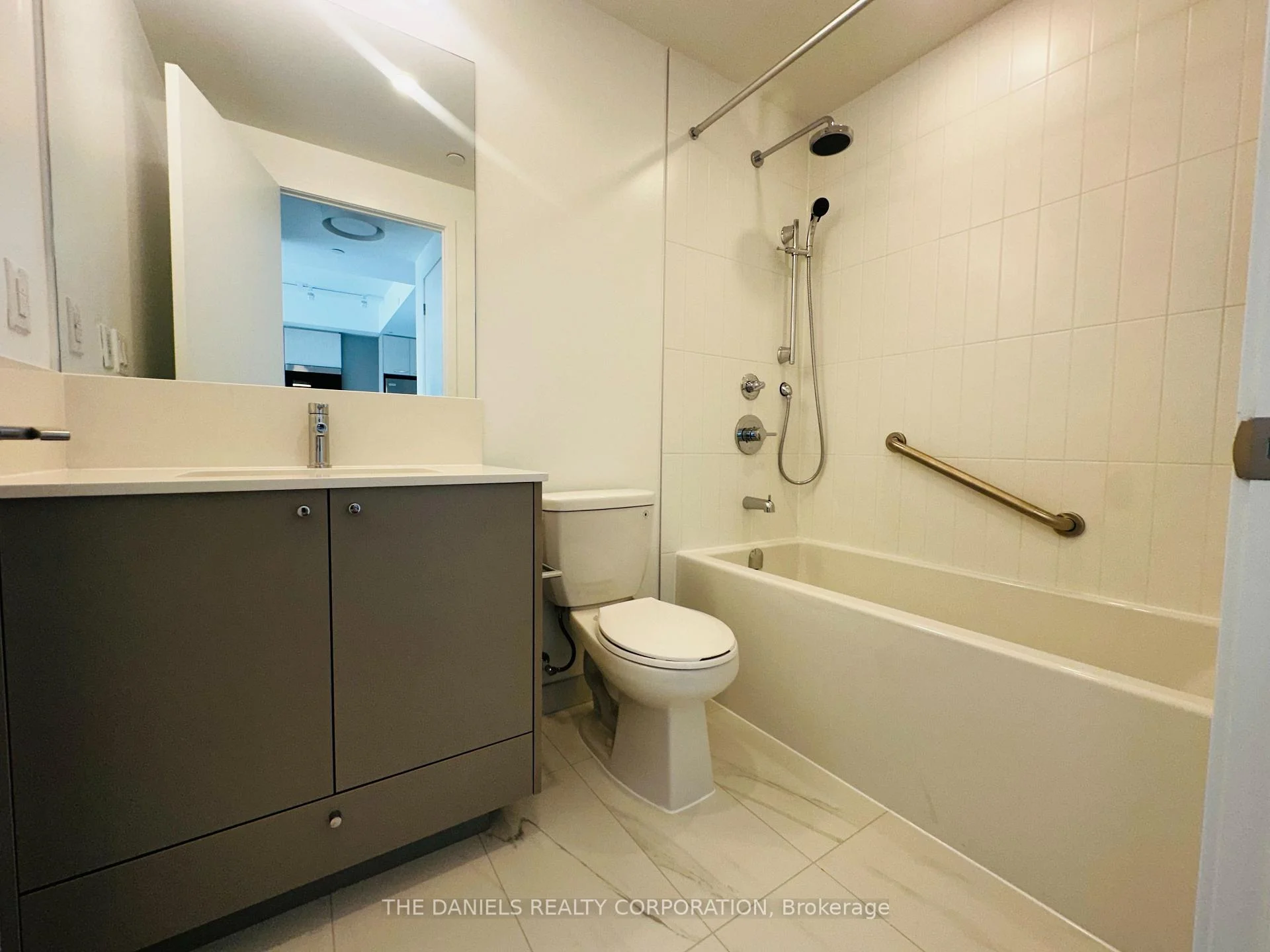 Photo 20 of Unit 410, 10 Oak Street, Toronto, Regent Park — HOMEH