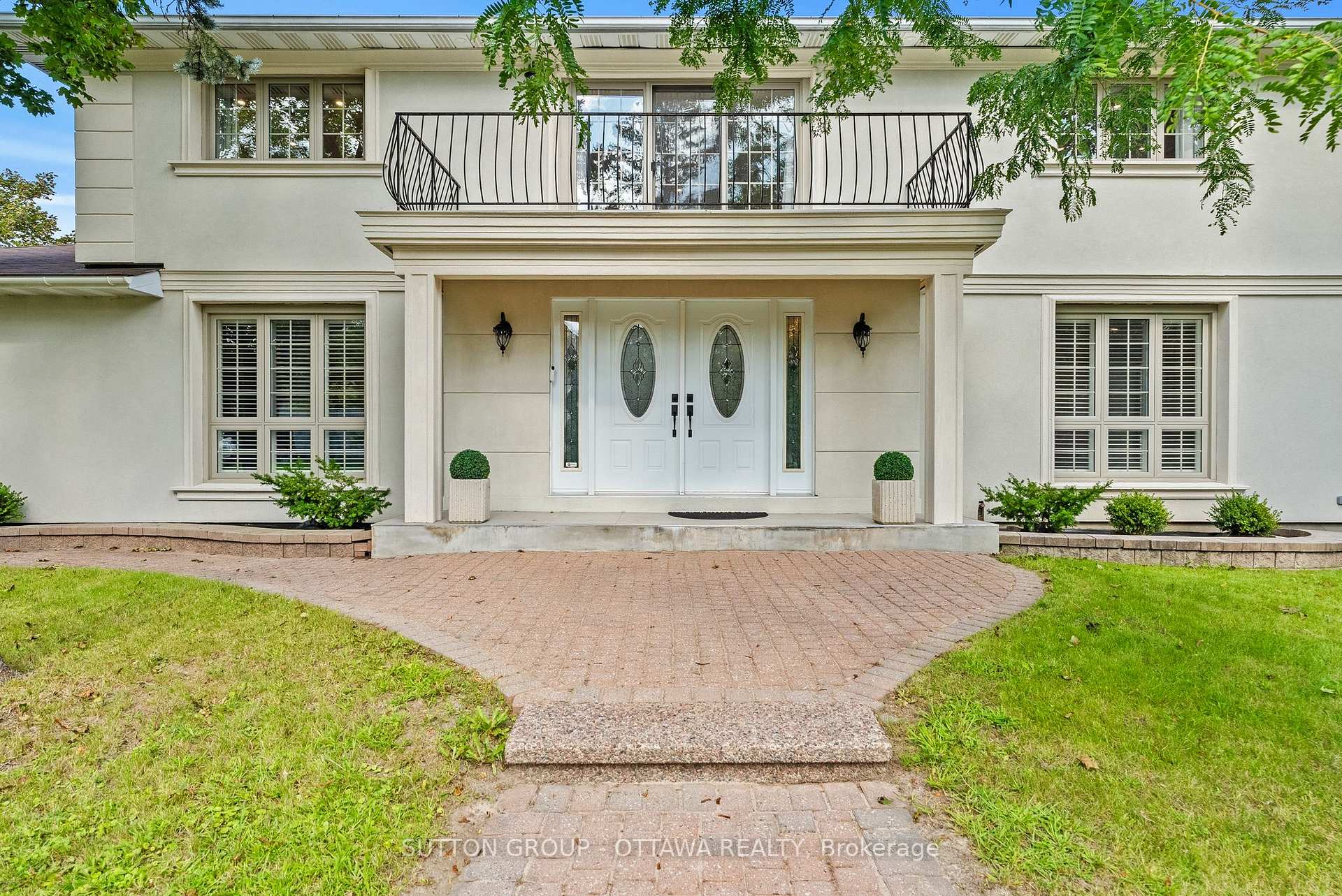 Photo 2 of 11 Lennon Drive, Ottawa, Cedardale — HOMEH