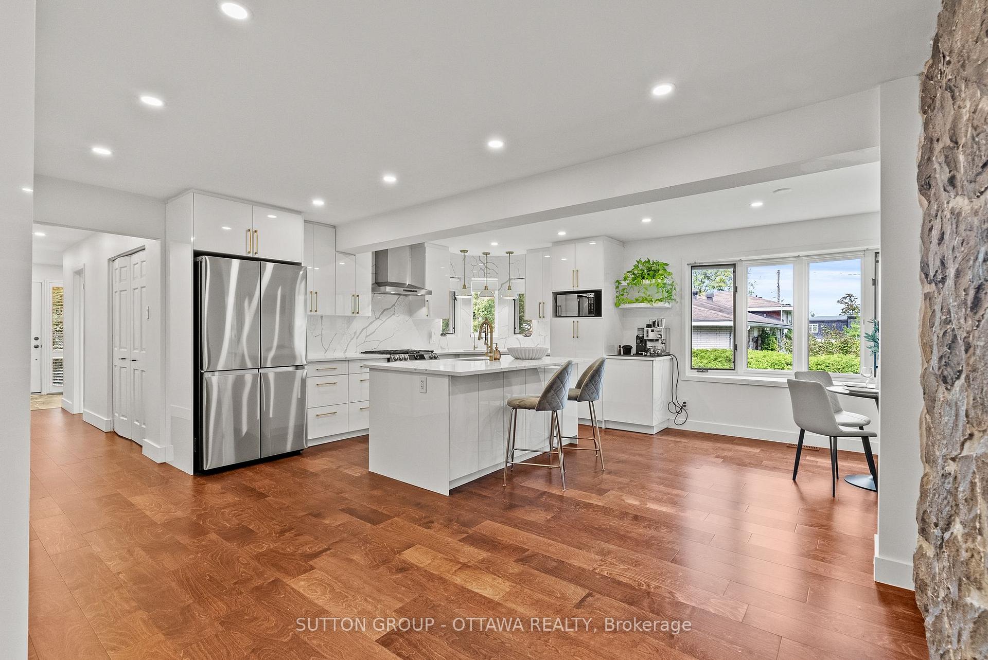 Photo 10 of 11 Lennon Drive, Ottawa, Cedardale — HOMEH