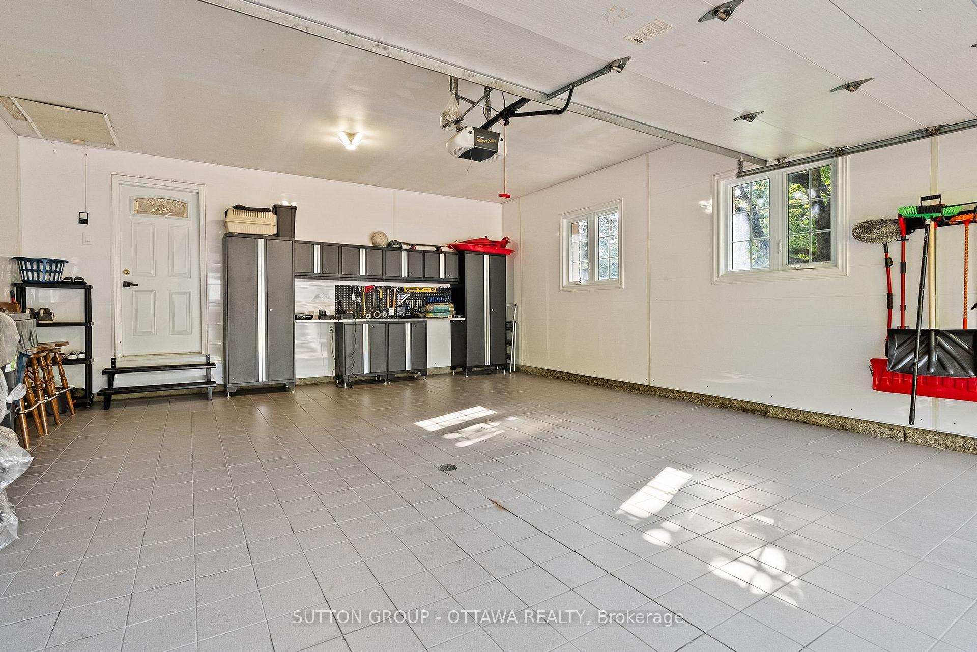 Photo 25 of 11 Lennon Drive, Ottawa, Cedardale — HOMEH