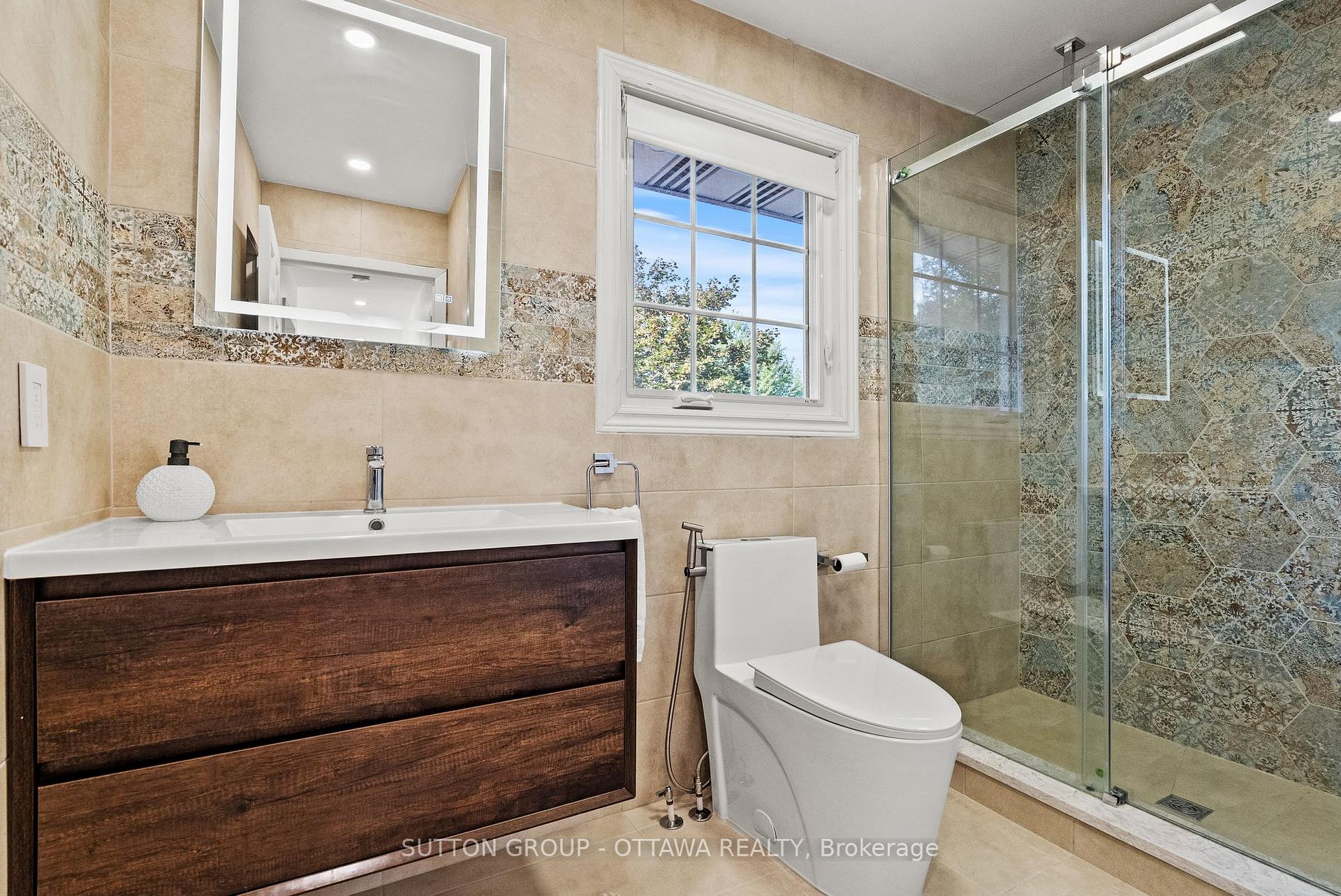 Photo 38 of 11 Lennon Drive, Ottawa, Cedardale — HOMEH