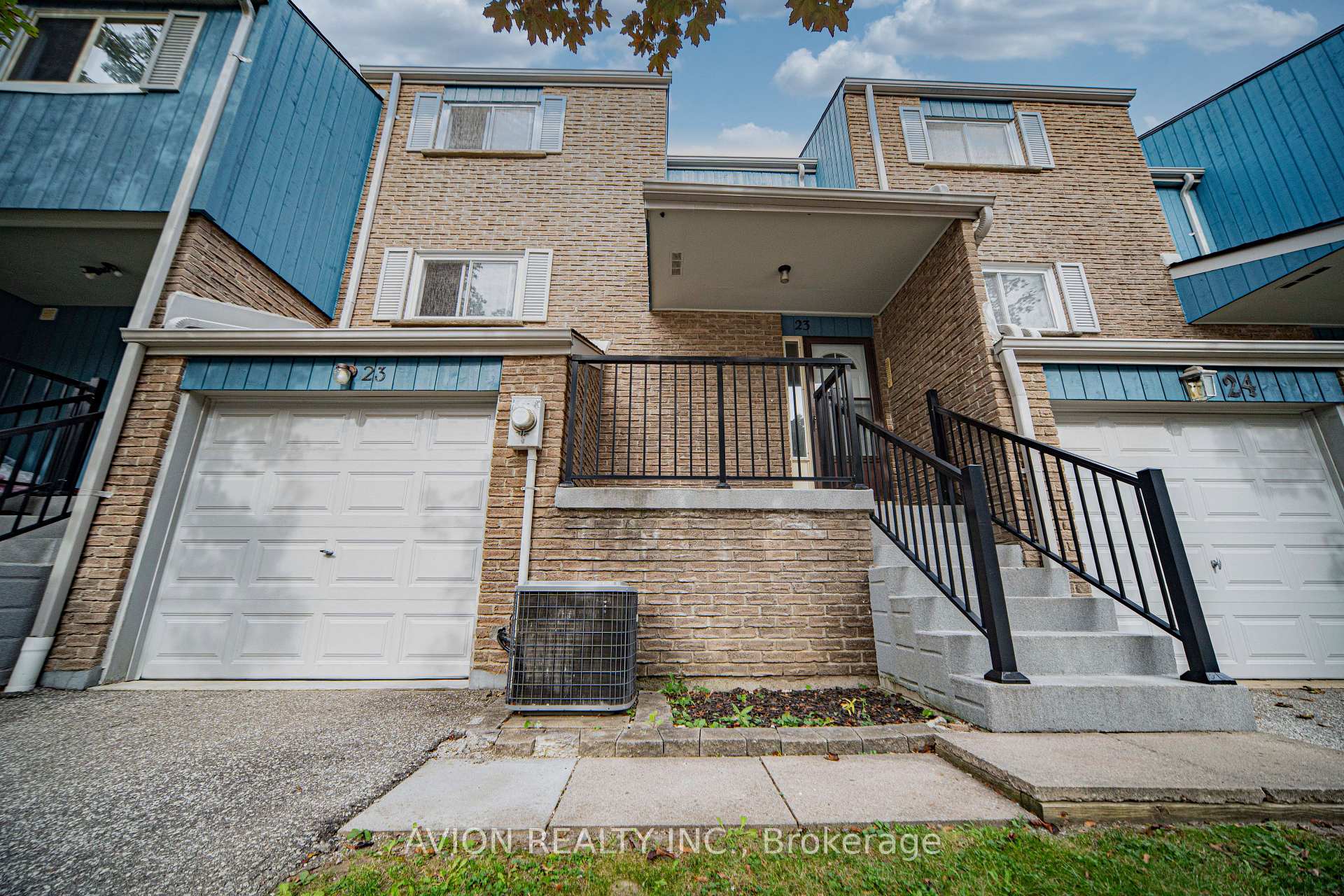 Photo 6 of Unit 23, 646 Village Parkway, Markham, Unionville — HOMEH