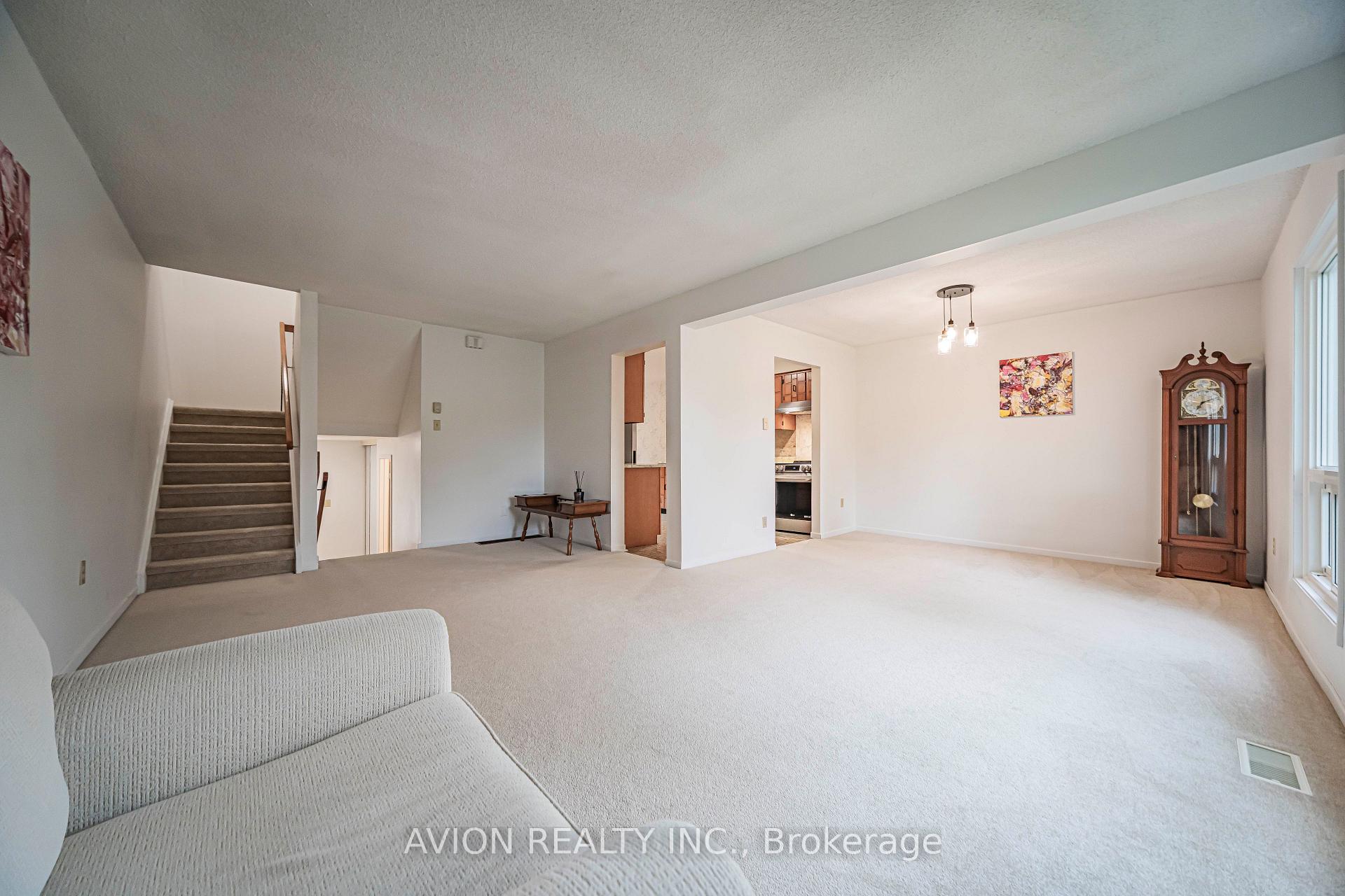 Photo 9 of Unit 23, 646 Village Parkway, Markham, Unionville — HOMEH