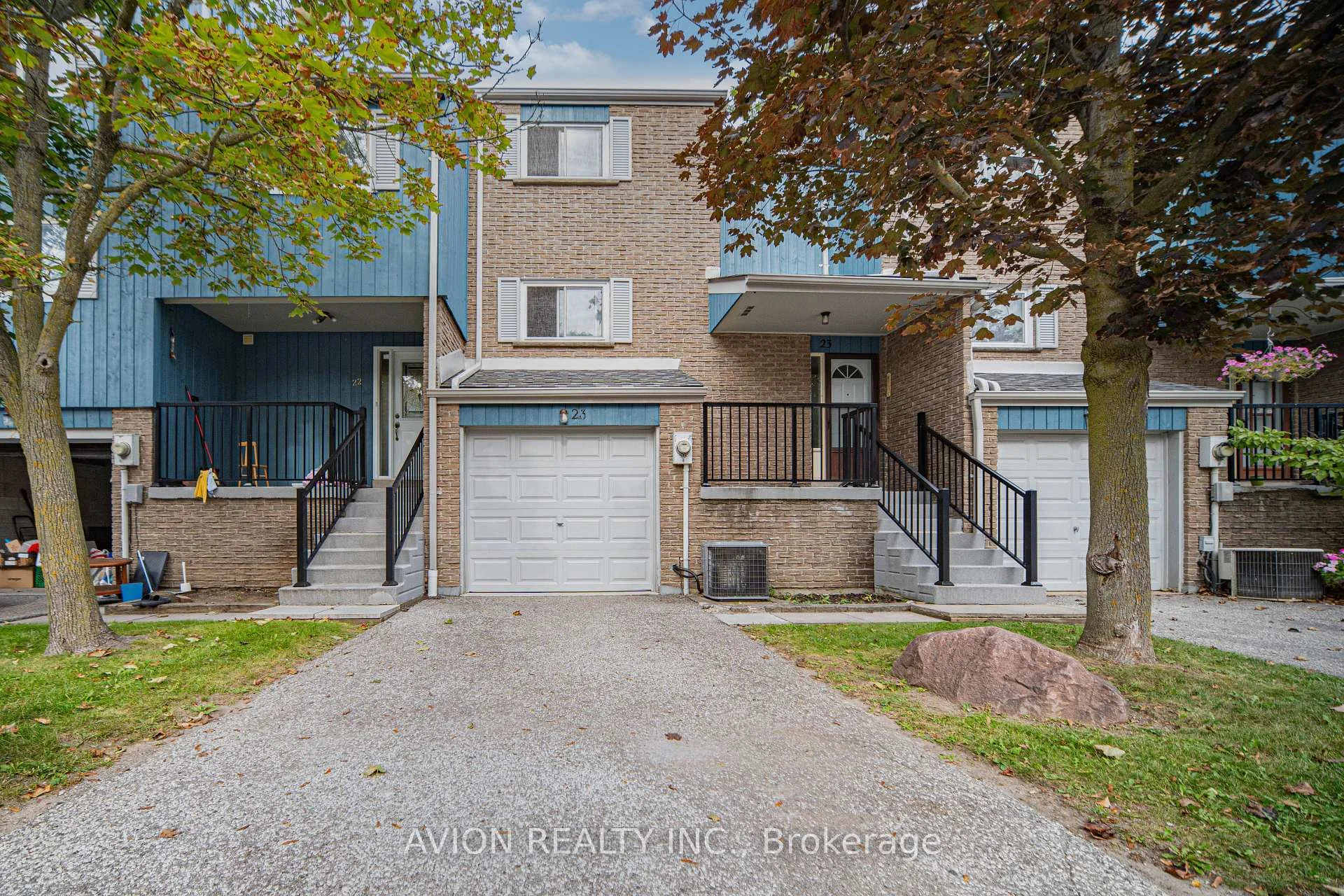 Photo 3 of Unit 23, 646 Village Parkway, Markham, Unionville — HOMEH