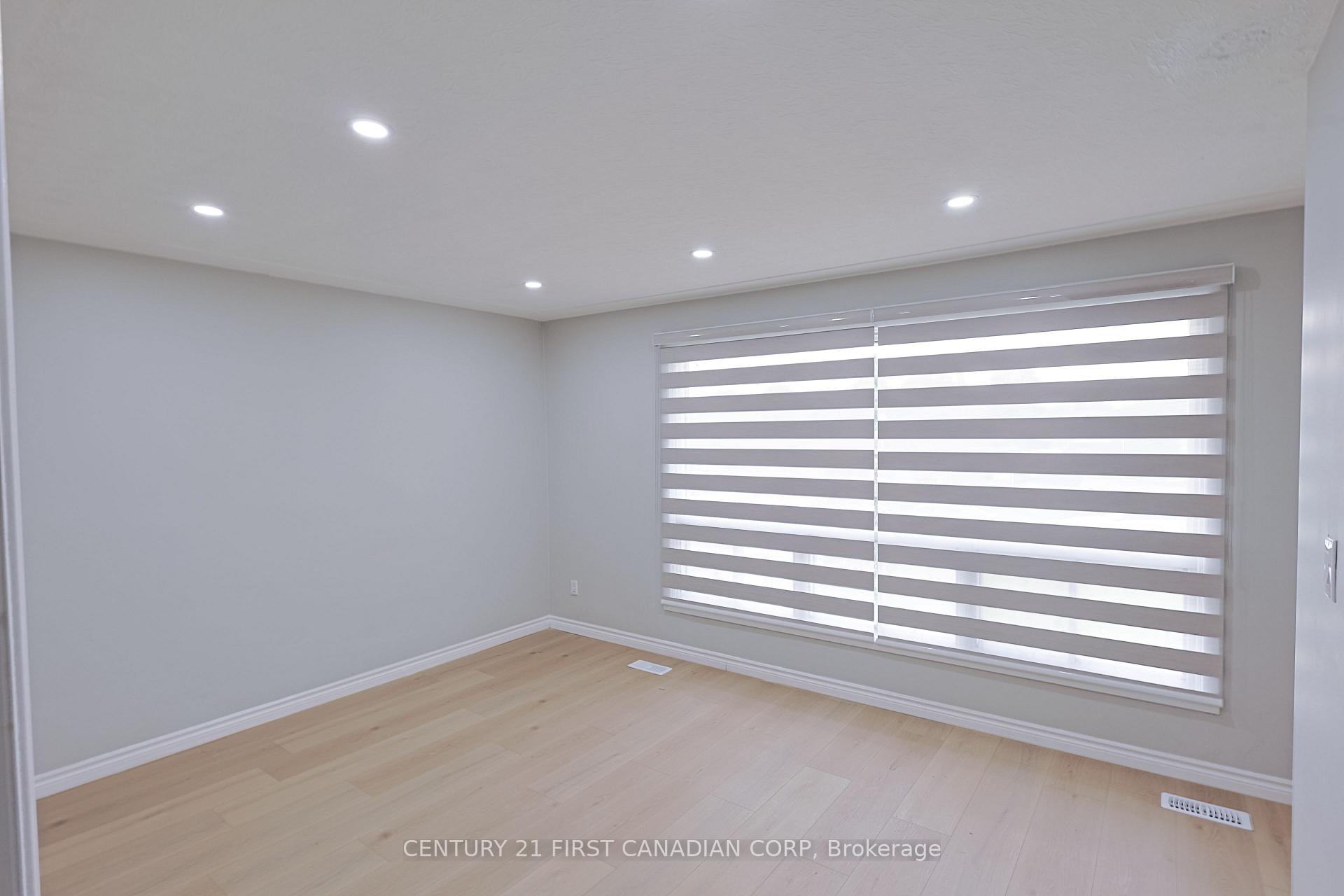 Photo 4 of Unit Upper, 268 Burlington Crescent, London, South J — HOMEH