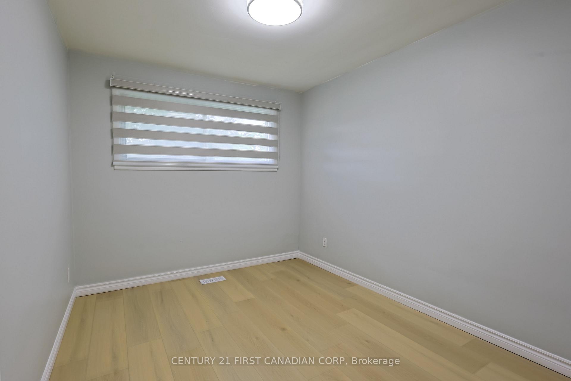 Photo 13 of Unit Upper, 268 Burlington Crescent, London, South J — HOMEH