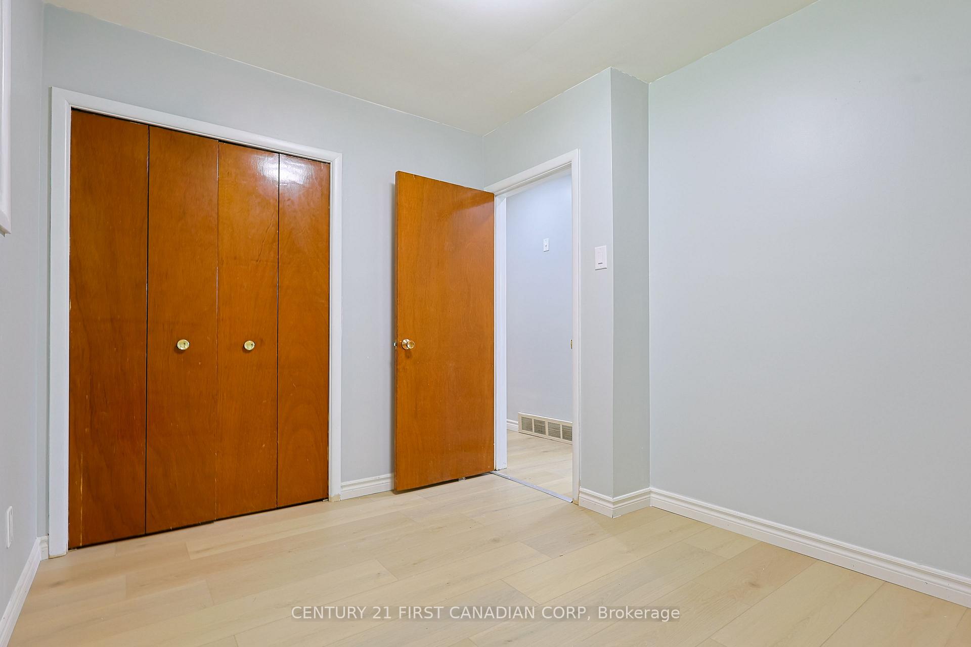 Photo 16 of Unit Upper, 268 Burlington Crescent, London, South J — HOMEH