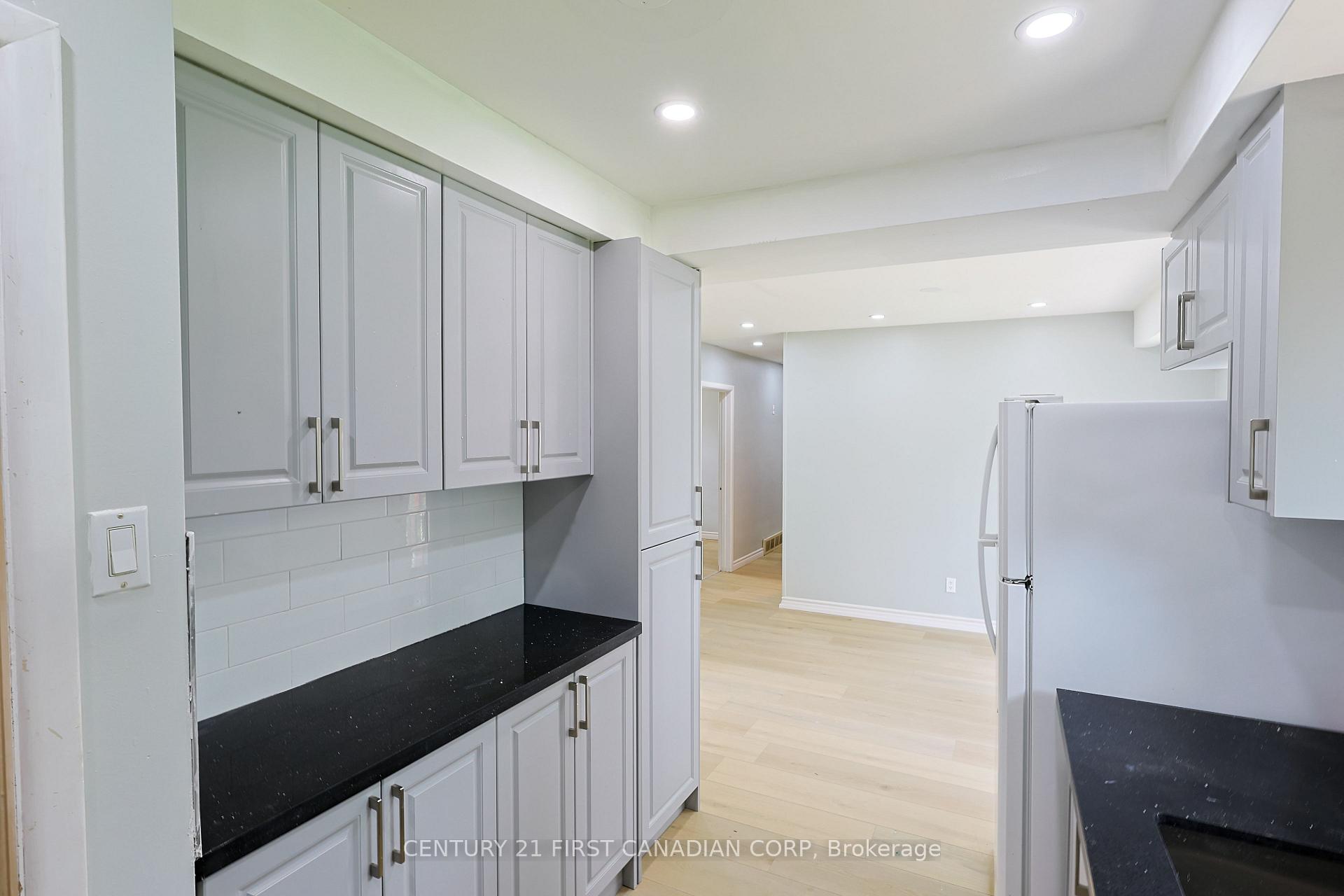 Photo 8 of Unit Upper, 268 Burlington Crescent, London, South J — HOMEH