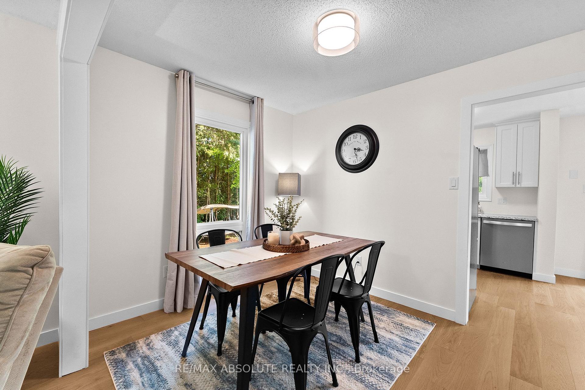 Photo 5 of 32 Greer Street, Ottawa, Stittsville (Central) — HOMEH