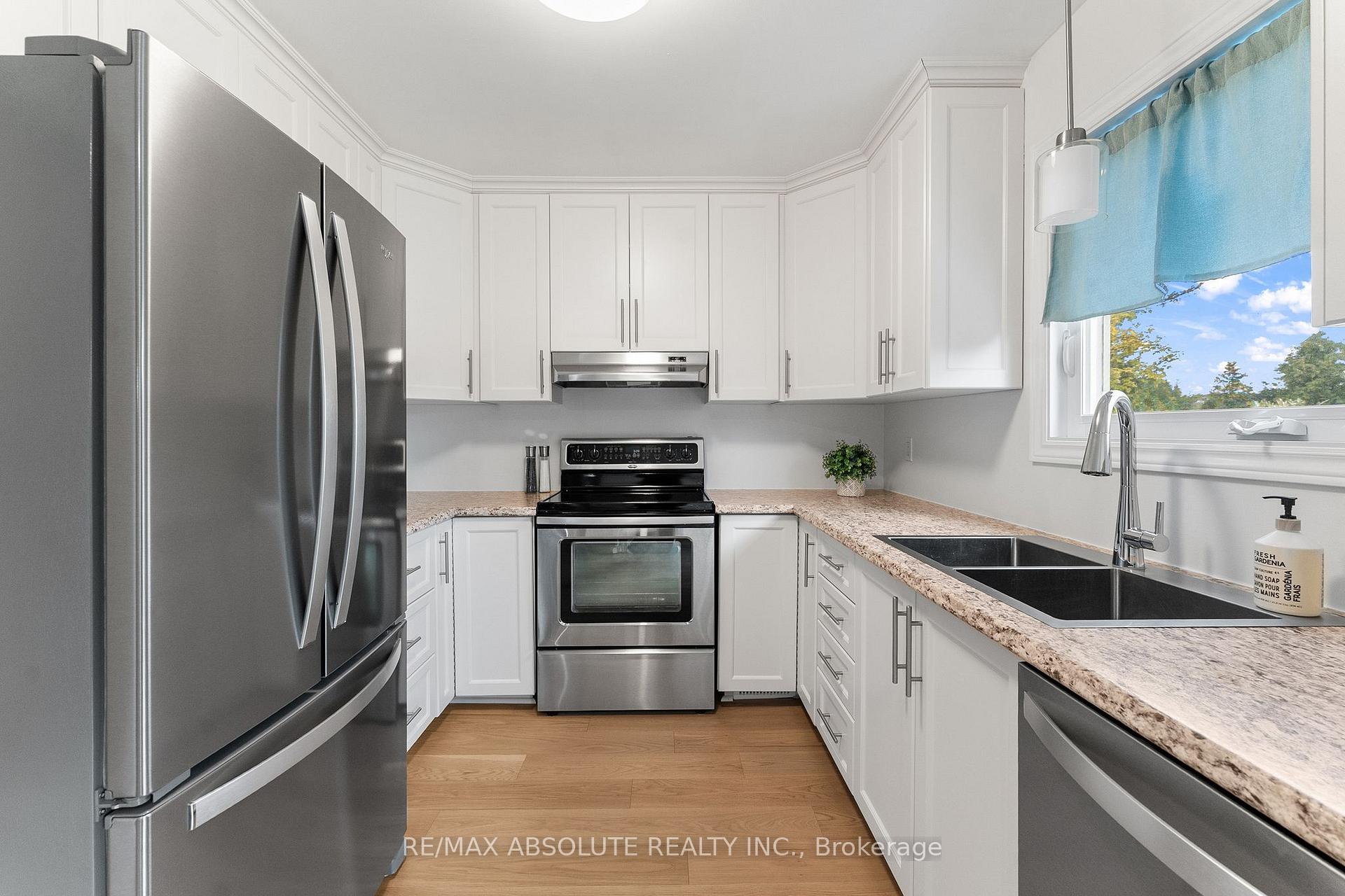 Photo 7 of 32 Greer Street, Ottawa, Stittsville (Central) — HOMEH