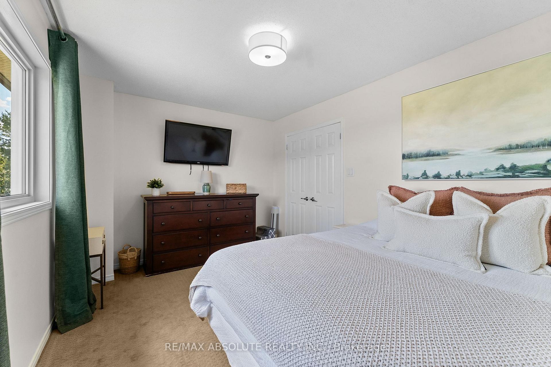 Photo 11 of 32 Greer Street, Ottawa, Stittsville (Central) — HOMEH