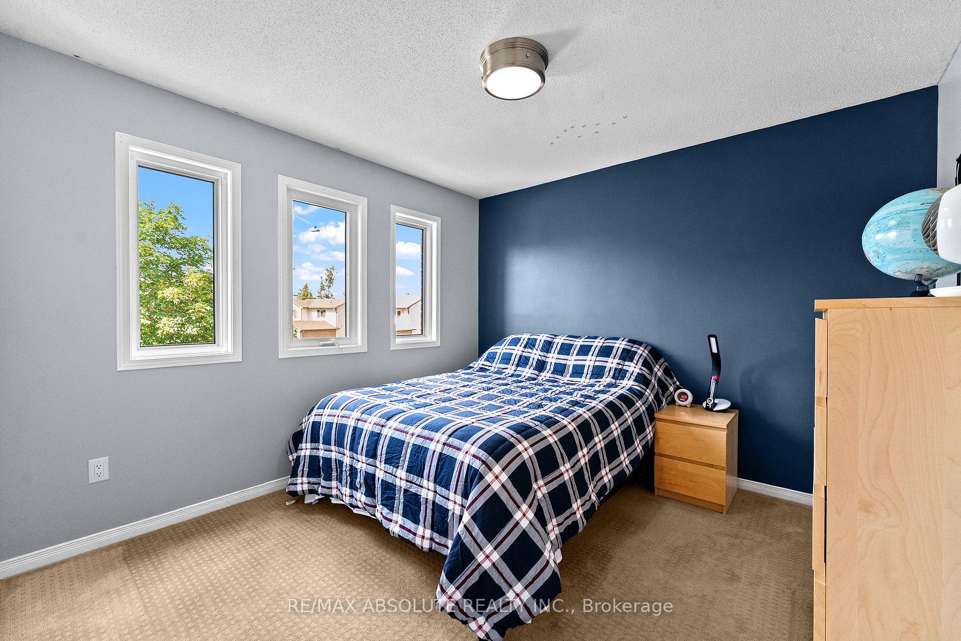 Photo 13 of 32 Greer Street, Ottawa, Stittsville (Central) — HOMEH