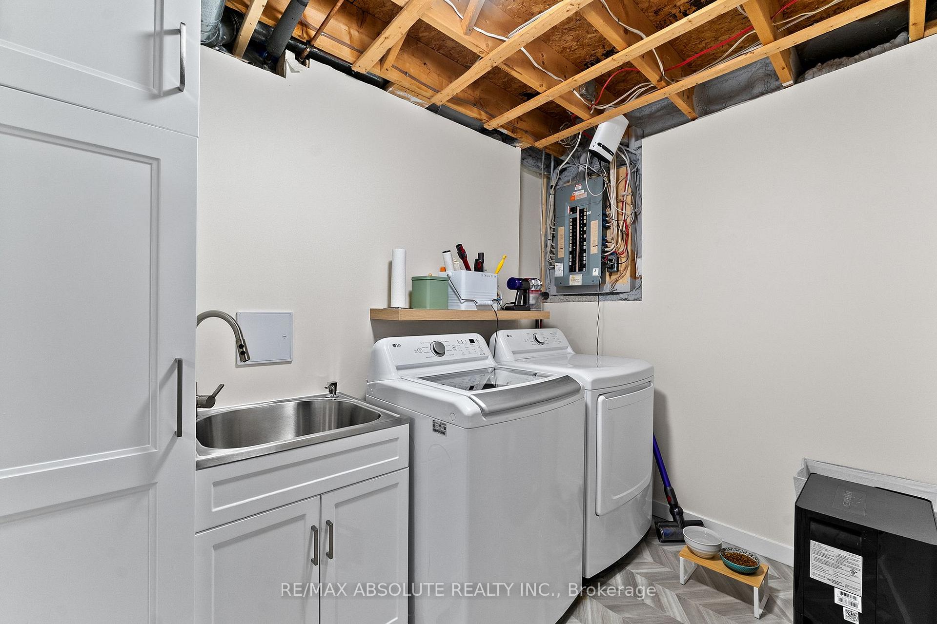Photo 17 of 32 Greer Street, Ottawa, Stittsville (Central) — HOMEH