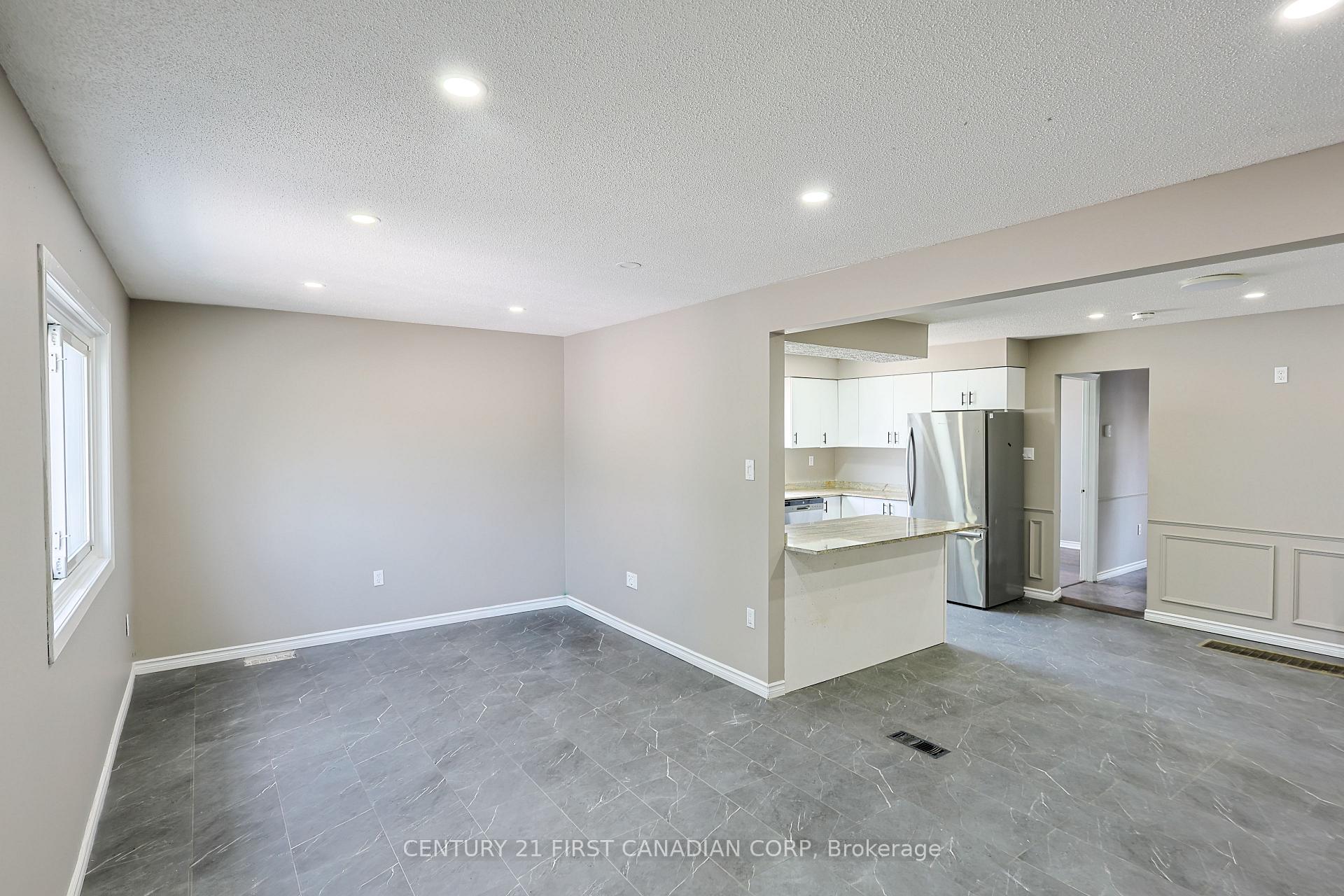 Photo 8 of Unit Upper Unit, 1775 Oxford Street E, London, East H — HOMEH