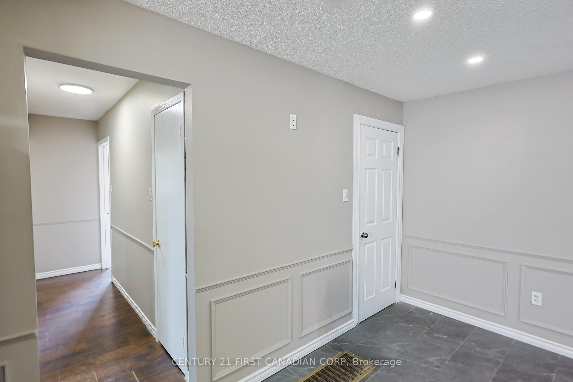 Photo 12 of Unit Upper Unit, 1775 Oxford Street E, London, East H — HOMEH