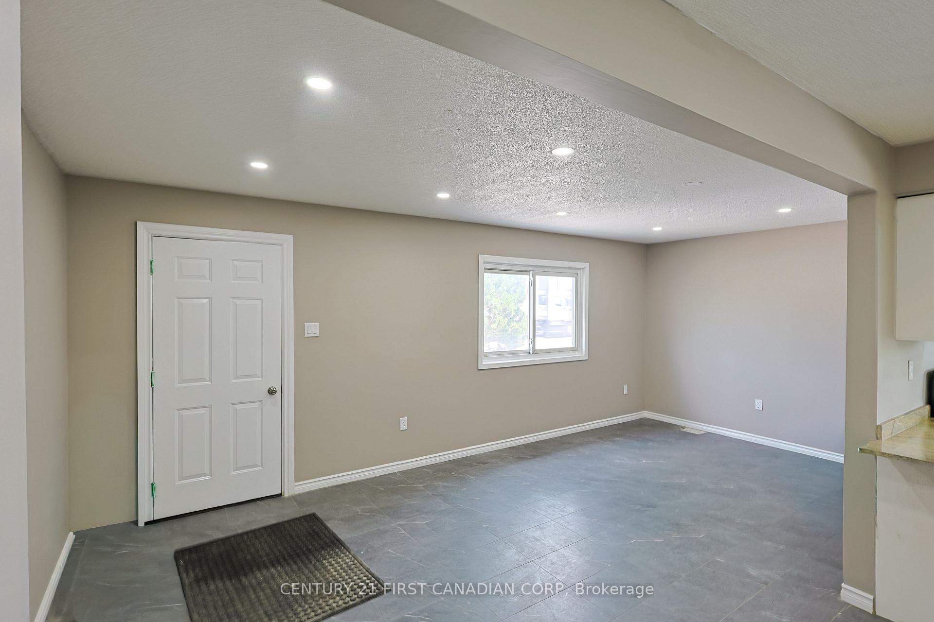 Photo 22 of Unit Upper Unit, 1775 Oxford Street E, London, East H — HOMEH