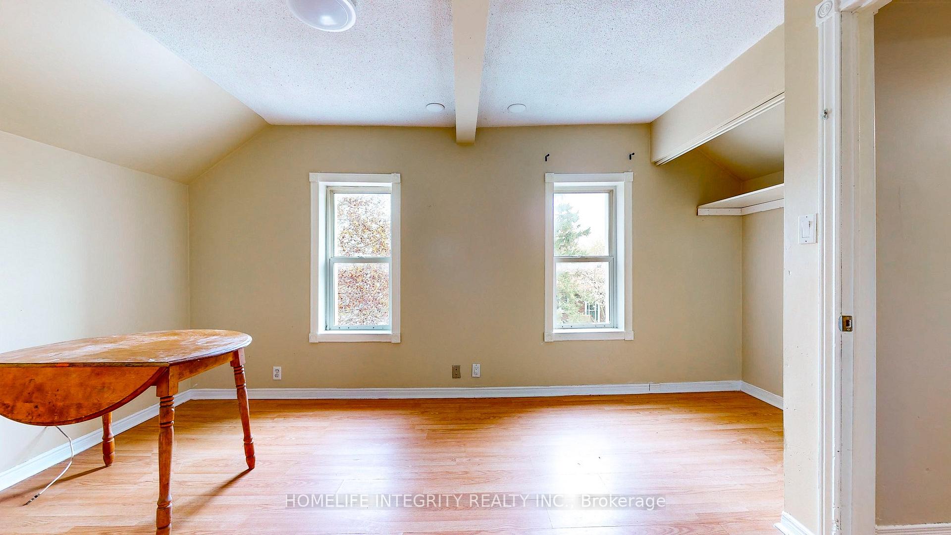 Photo 12 of 60 William Street, Orangeville — HOMEH