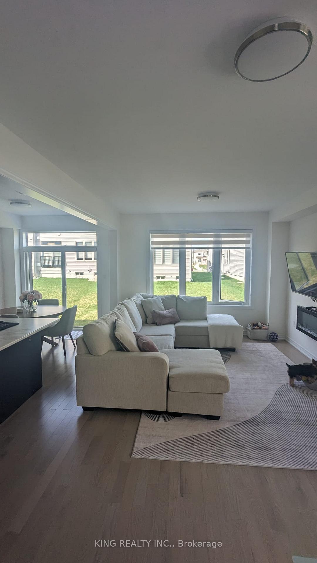 Photo 4 of 721 Potawatomi Crescent, Shelburne — HOMEH