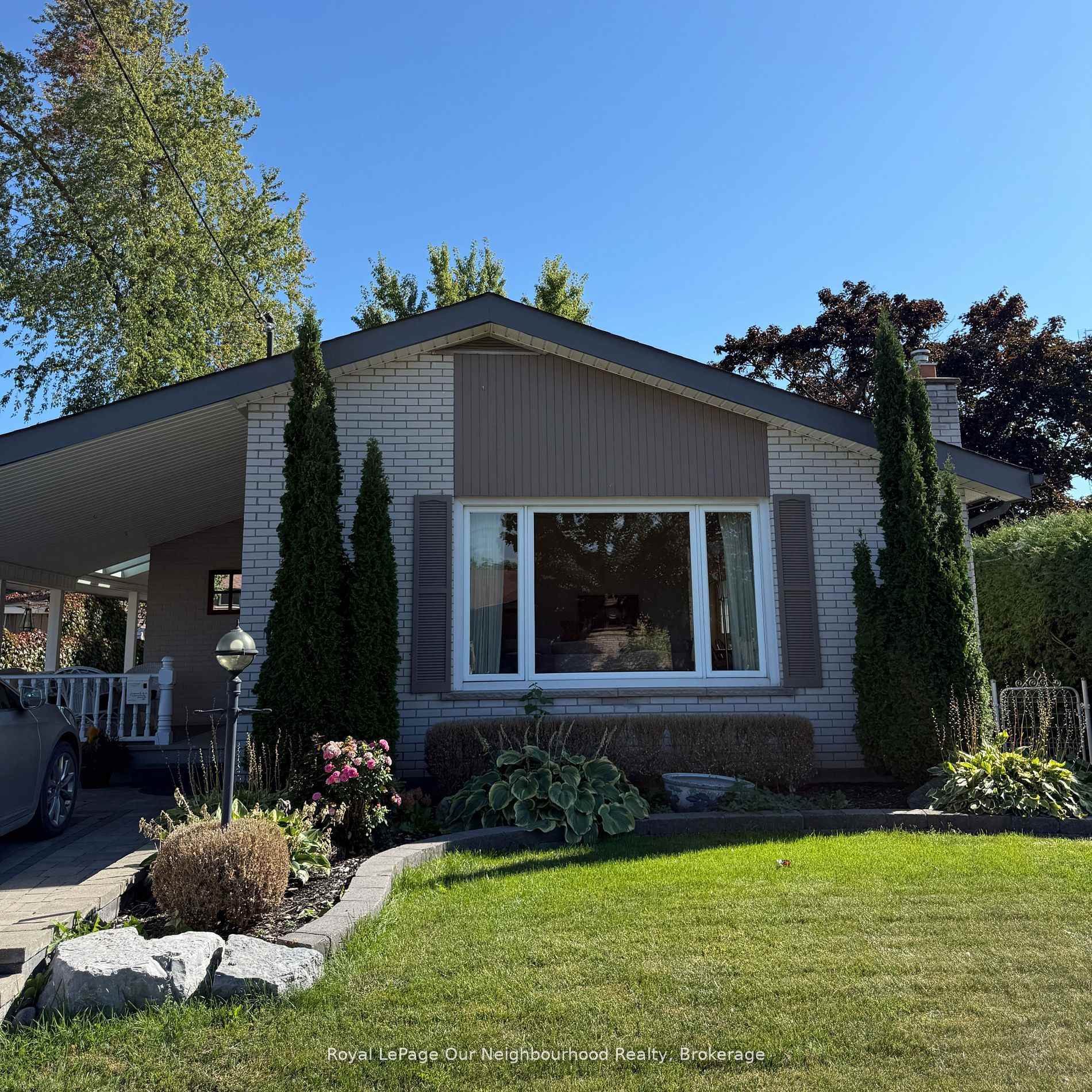 Photo 1 of 15 Fourth Street, Clarington, Bowmanville — HOMEH