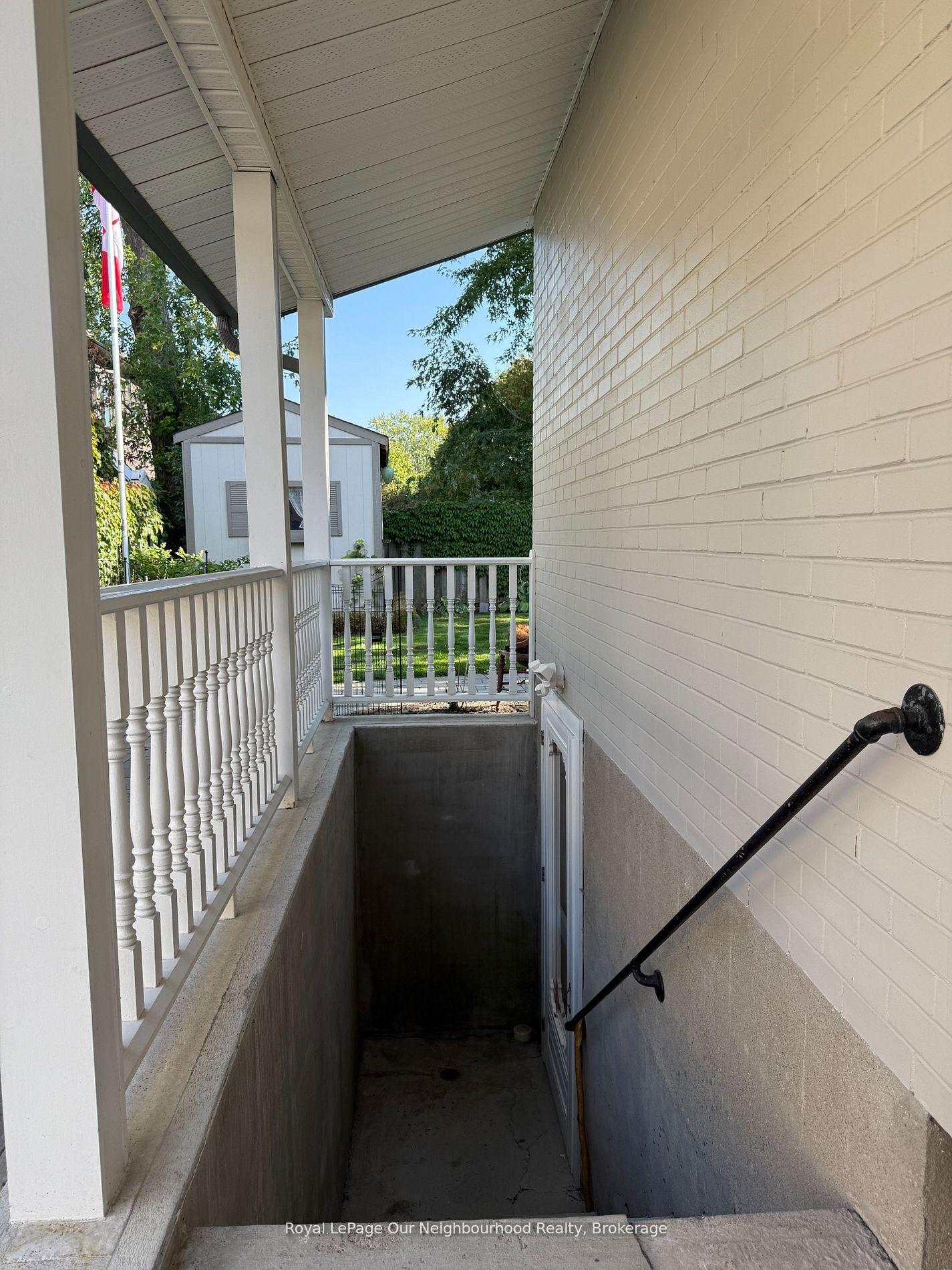 Photo 3 of 15 Fourth Street, Clarington, Bowmanville — HOMEH