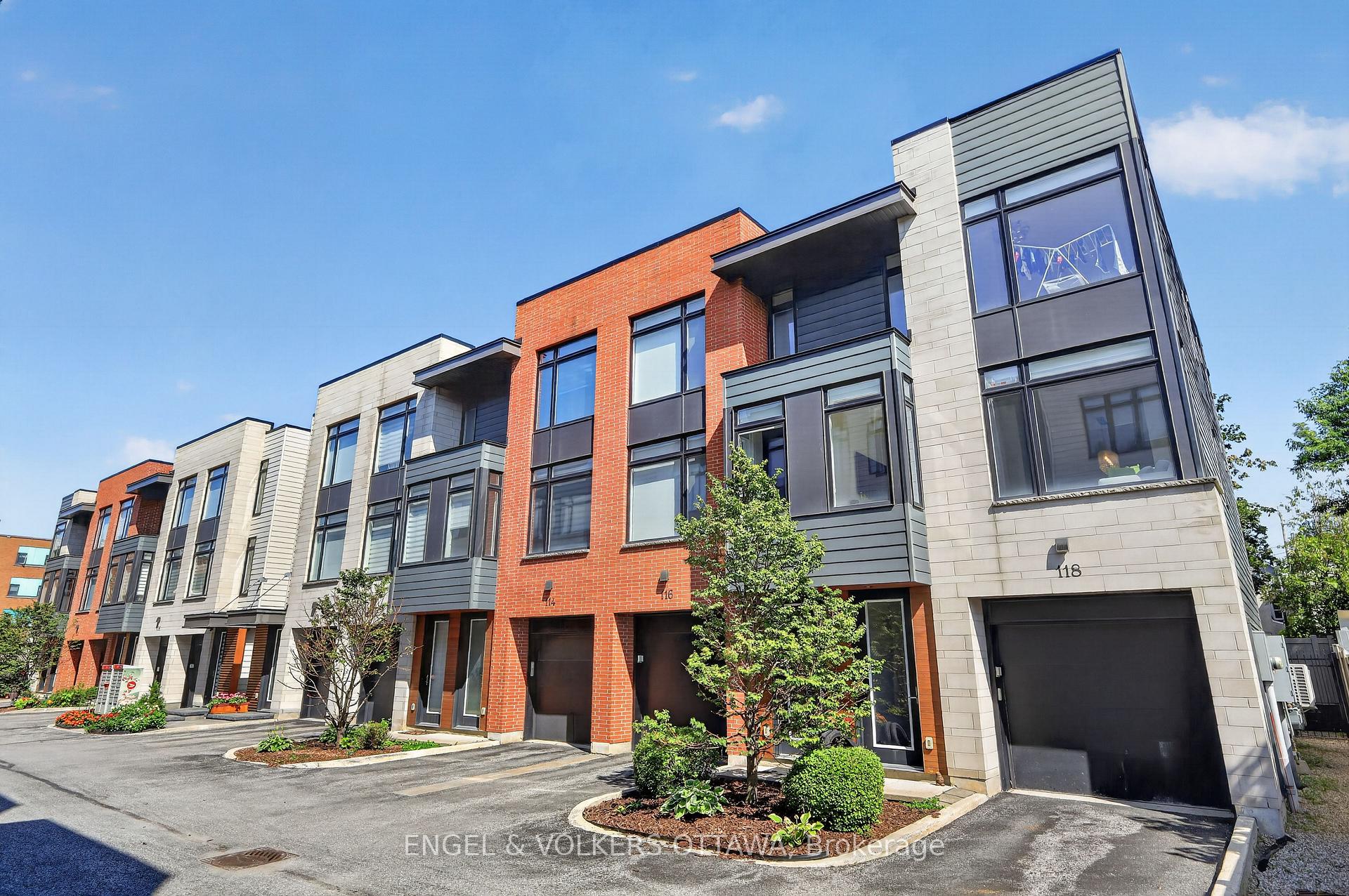 Photo 2 of 114 Jemruss Private, Ottawa, West Centre Town — HOMEH