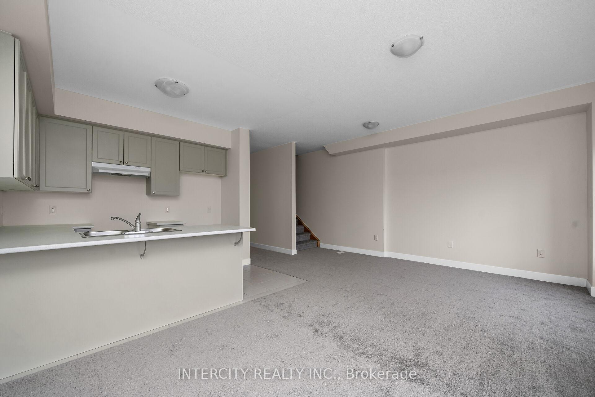 Photo 8 of Unit Blk 7 Unit 3, 100 Walden Drive, Shelburne — HOMEH