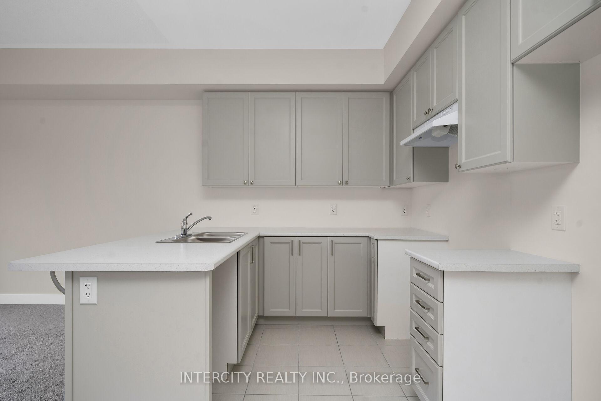 Photo 10 of Unit Blk 7 Unit 3, 100 Walden Drive, Shelburne — HOMEH