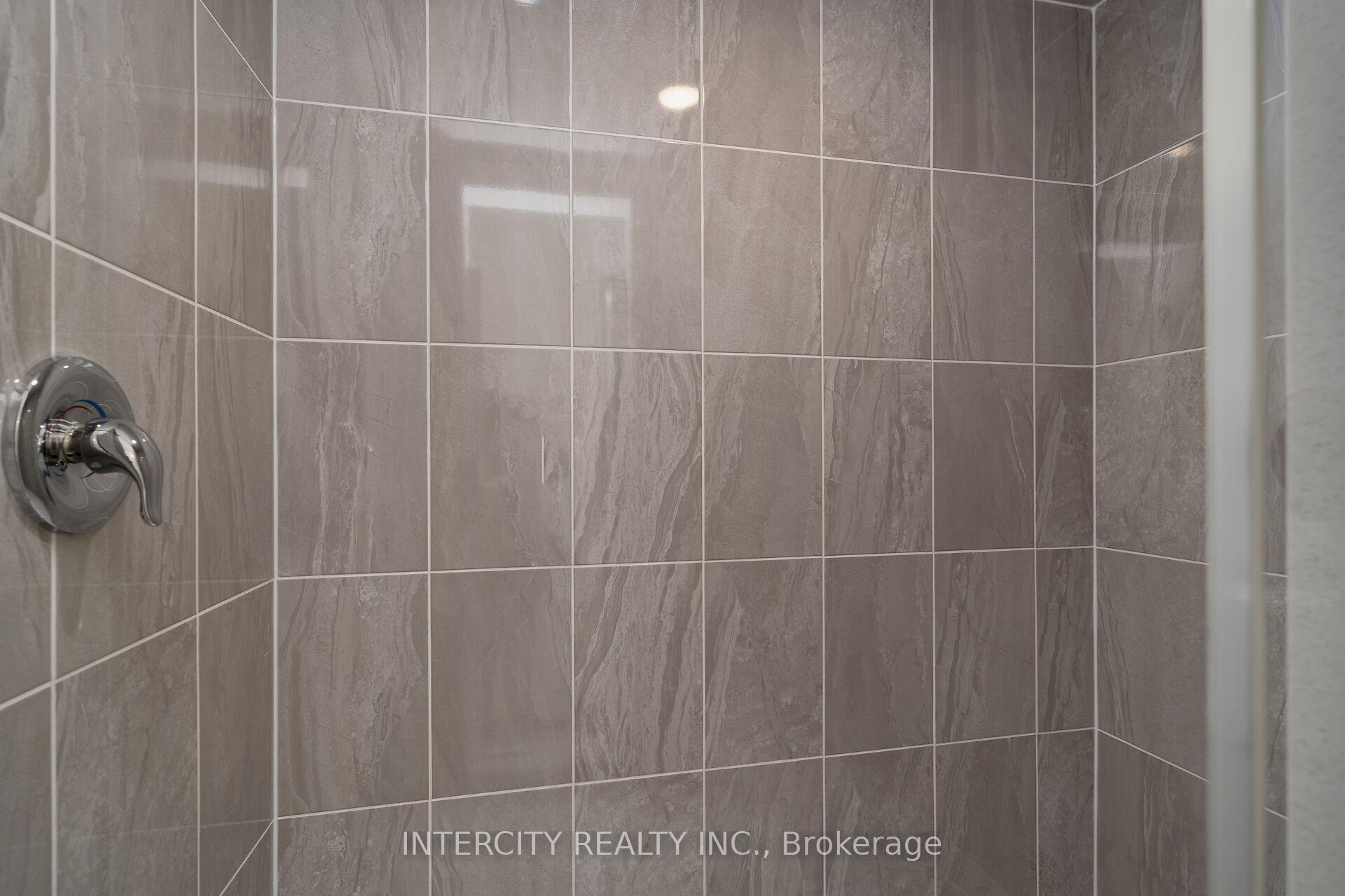 Photo 18 of Unit Blk 7 Unit 3, 100 Walden Drive, Shelburne — HOMEH