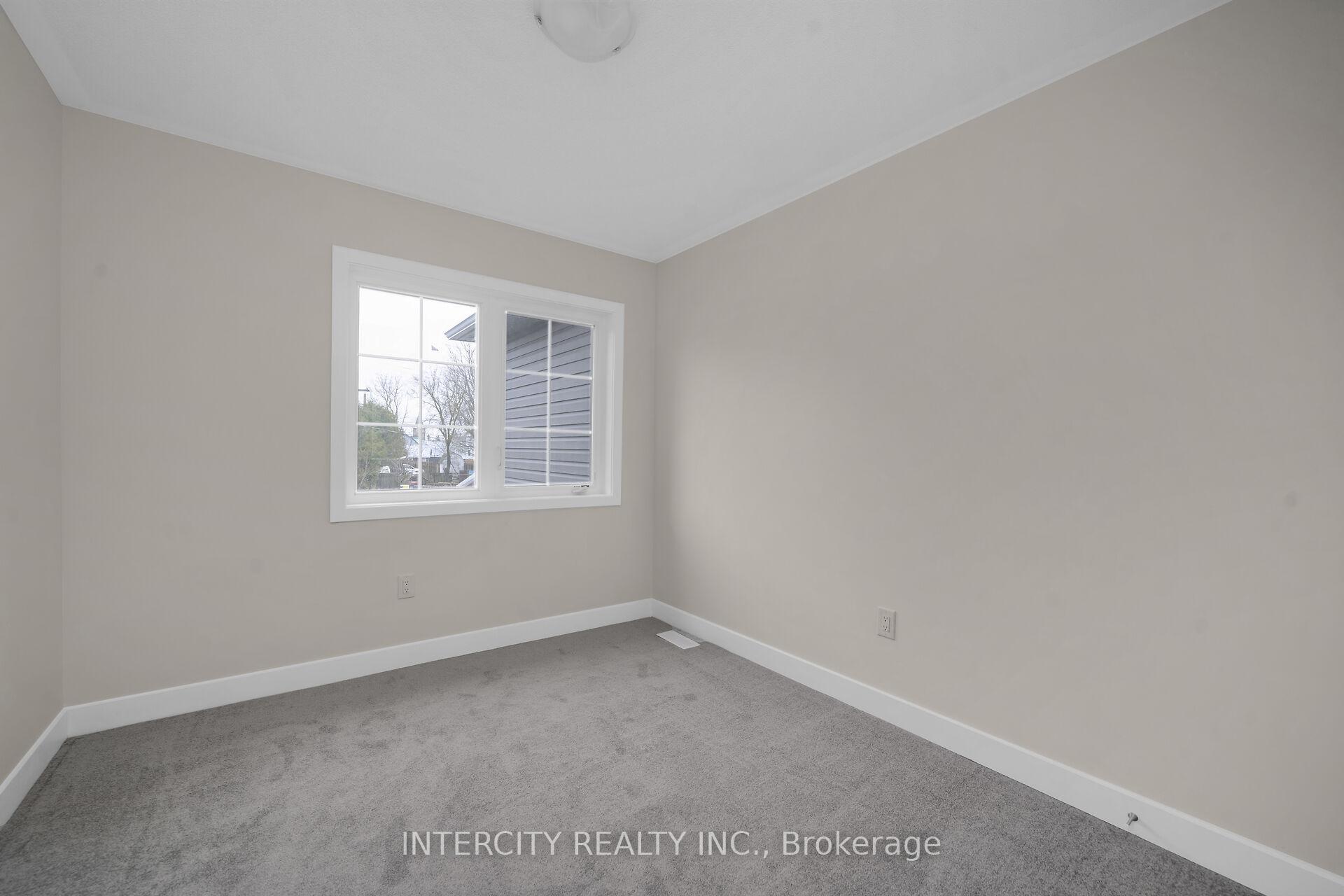Photo 22 of Unit Blk 7 Unit 3, 100 Walden Drive, Shelburne — HOMEH