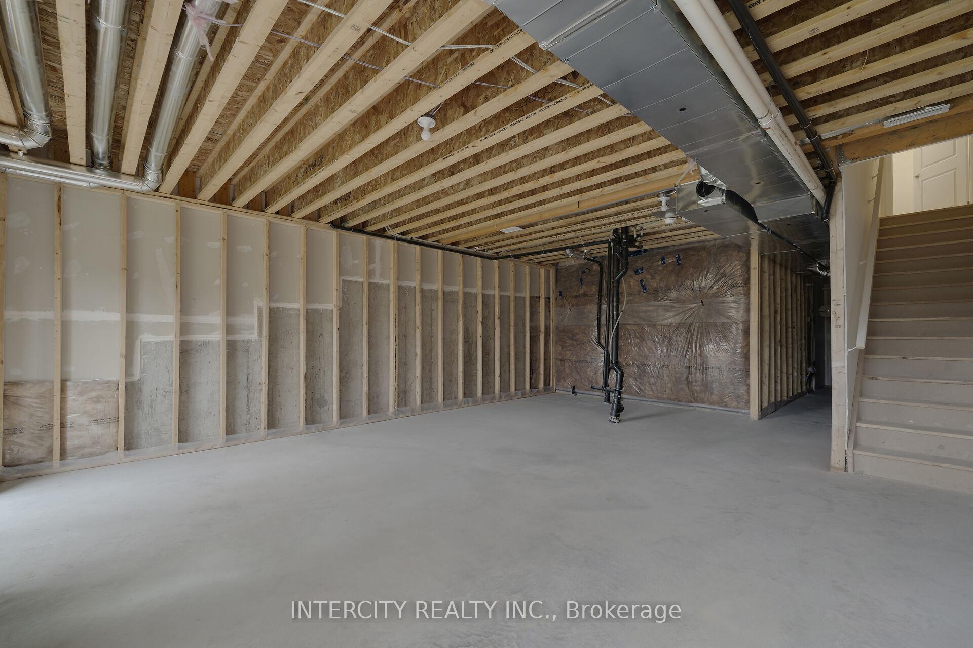 Photo 27 of Unit Blk 7 Unit 3, 100 Walden Drive, Shelburne — HOMEH