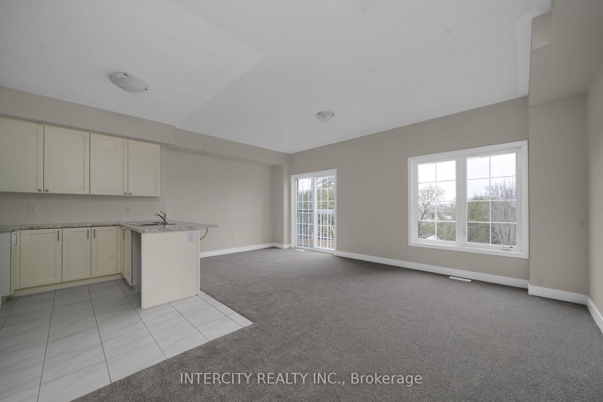 Photo 6 of Unit Blk 7 Unit 2, 102 Walden Drive, Shelburne — HOMEH