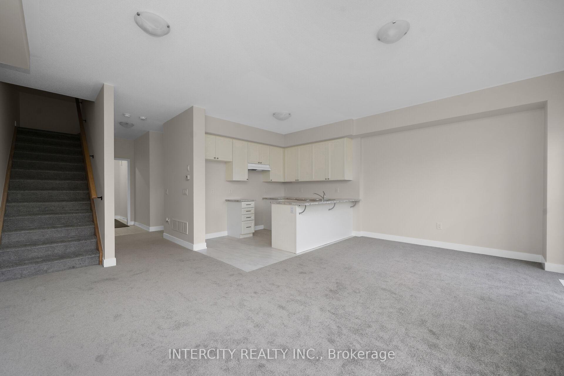 Photo 7 of Unit Blk 7 Unit 2, 102 Walden Drive, Shelburne — HOMEH