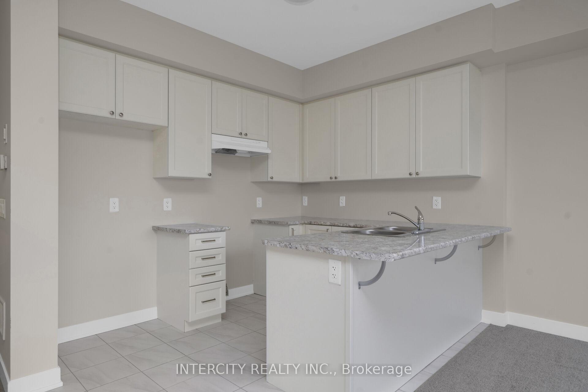 Photo 9 of Unit Blk 7 Unit 2, 102 Walden Drive, Shelburne — HOMEH