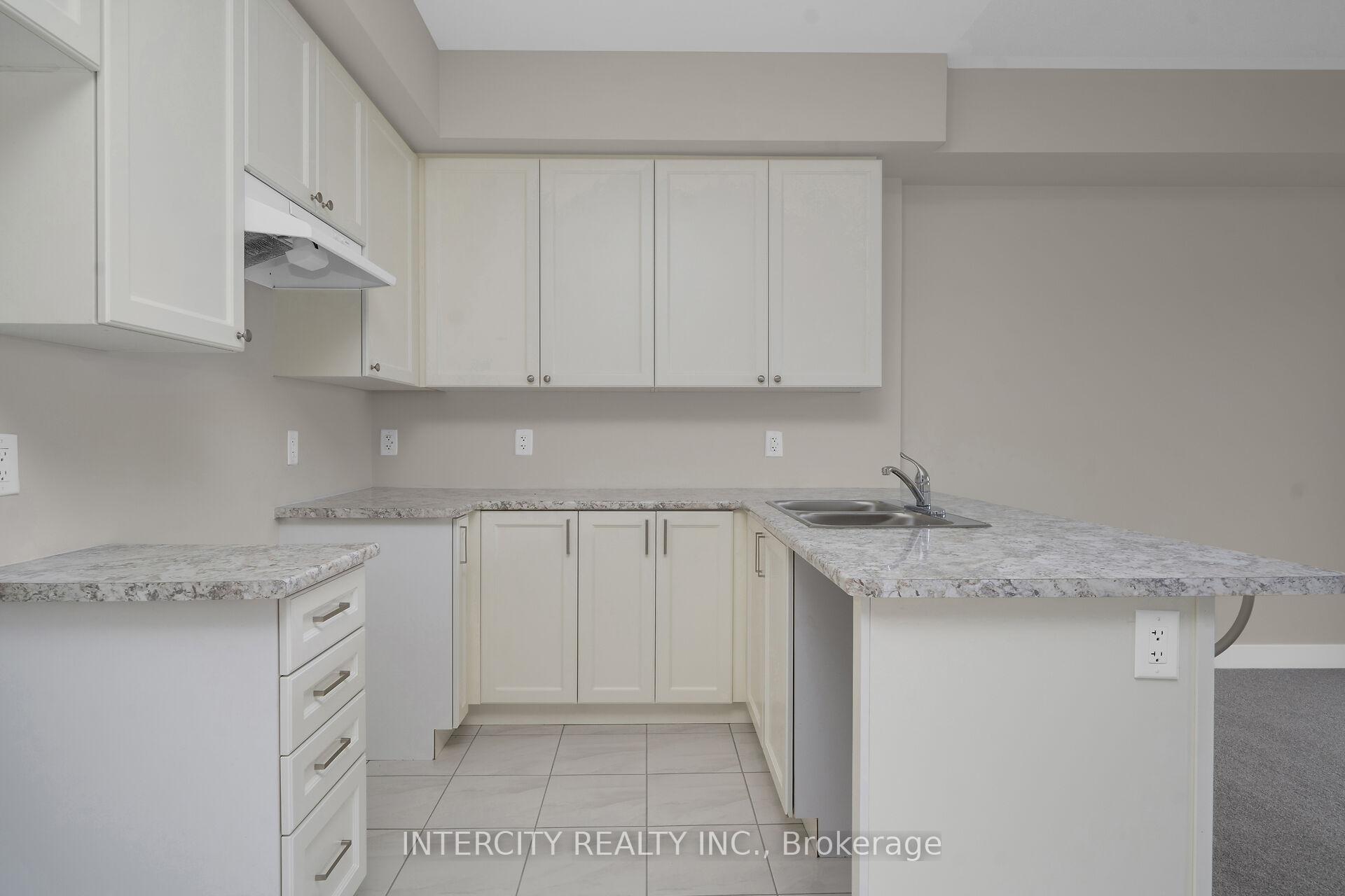 Photo 10 of Unit Blk 7 Unit 2, 102 Walden Drive, Shelburne — HOMEH