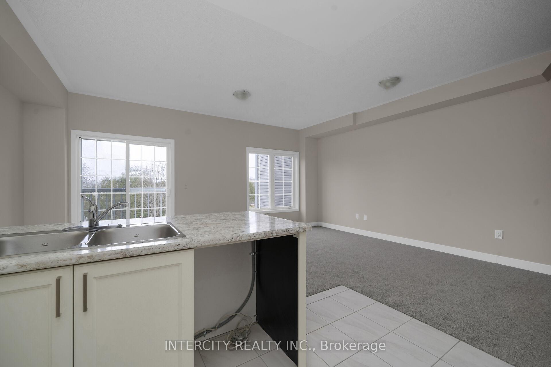 Photo 11 of Unit Blk 7 Unit 2, 102 Walden Drive, Shelburne — HOMEH