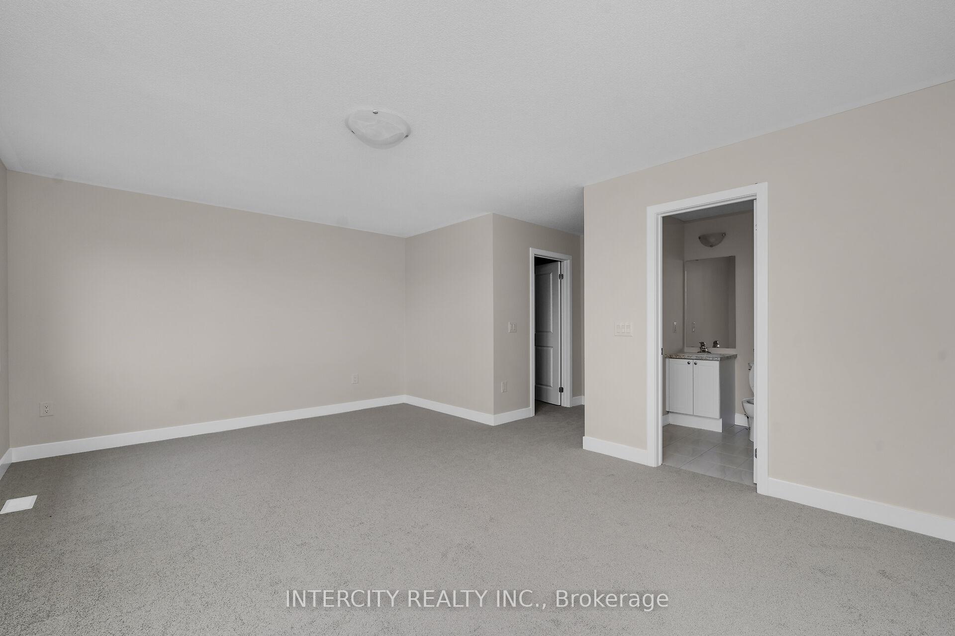 Photo 17 of Unit Blk 7 Unit 2, 102 Walden Drive, Shelburne — HOMEH
