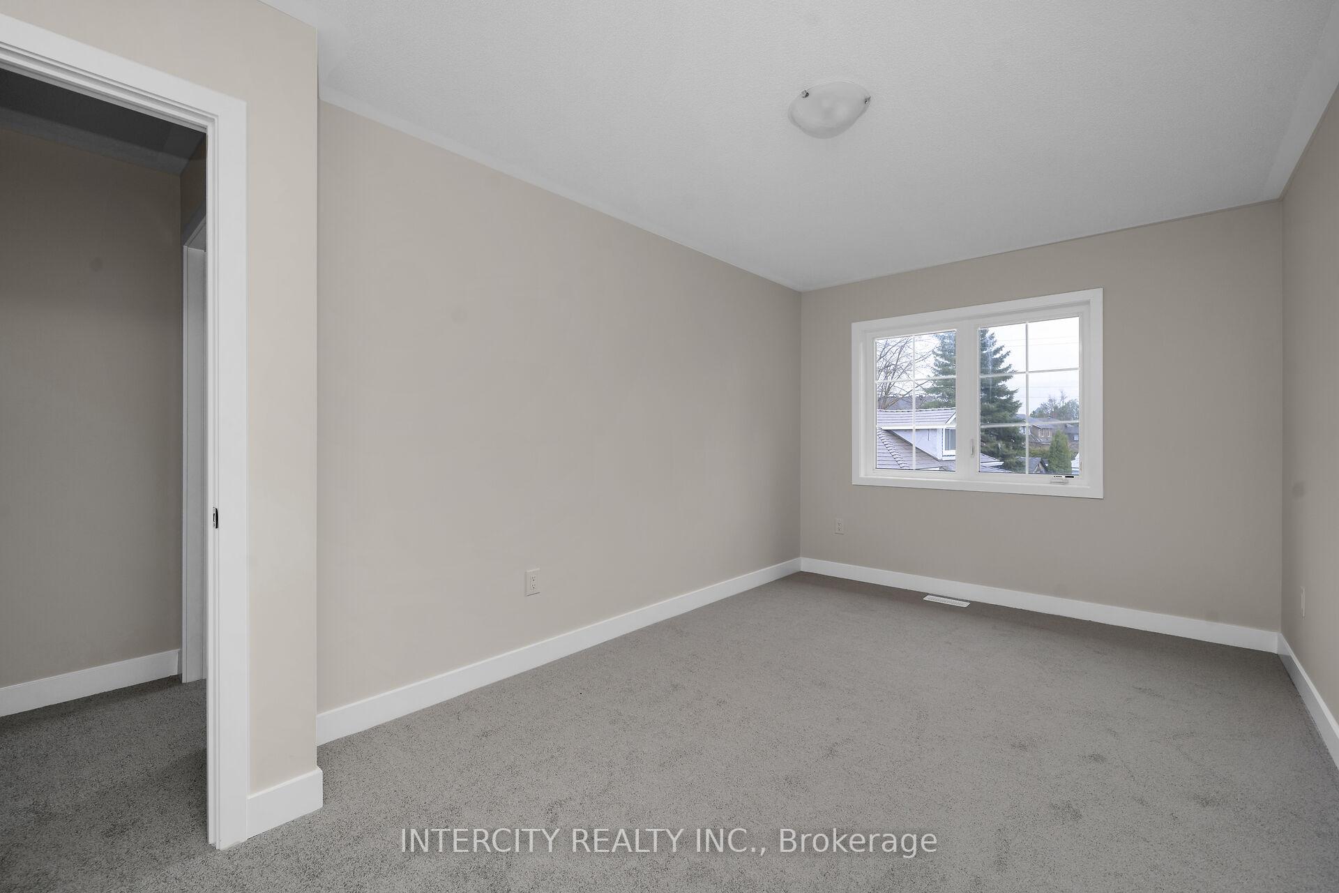 Photo 21 of Unit Blk 7 Unit 2, 102 Walden Drive, Shelburne — HOMEH