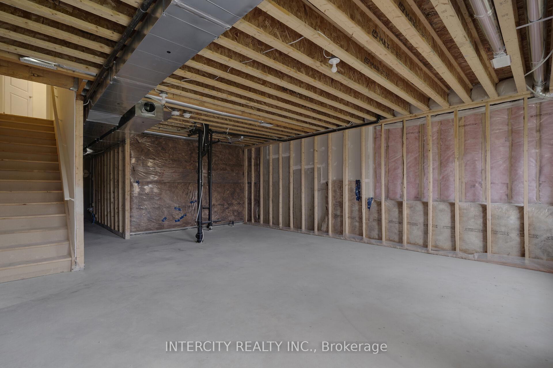 Photo 28 of Unit Blk 7 Unit 2, 102 Walden Drive, Shelburne — HOMEH