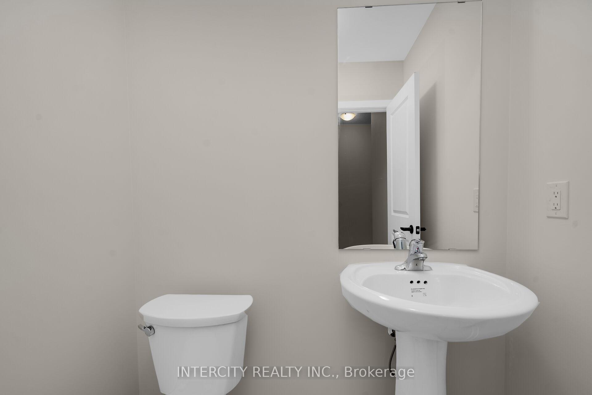 Photo 13 of Unit Blk 7 Unit 5, 116 Gordon Street, Shelburne — HOMEH