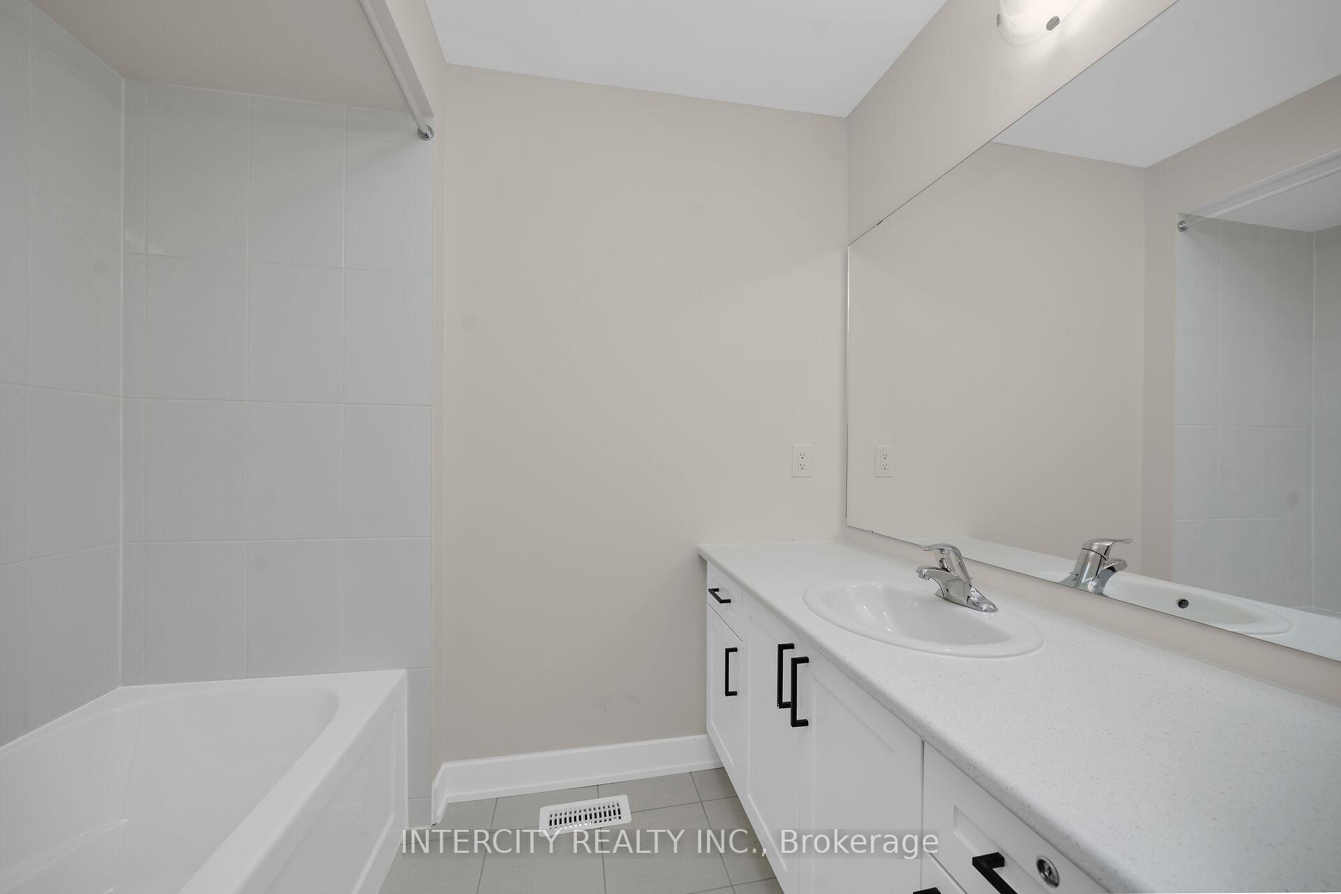 Photo 25 of Unit Blk 7 Unit 5, 116 Gordon Street, Shelburne — HOMEH