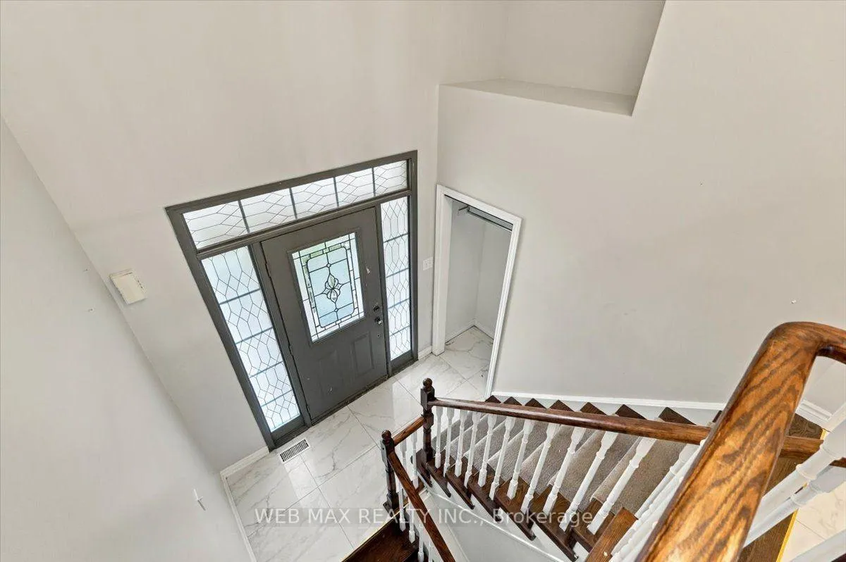Photo 3 of 7 Dudley Court, Clarington, Courtice — HOMEH