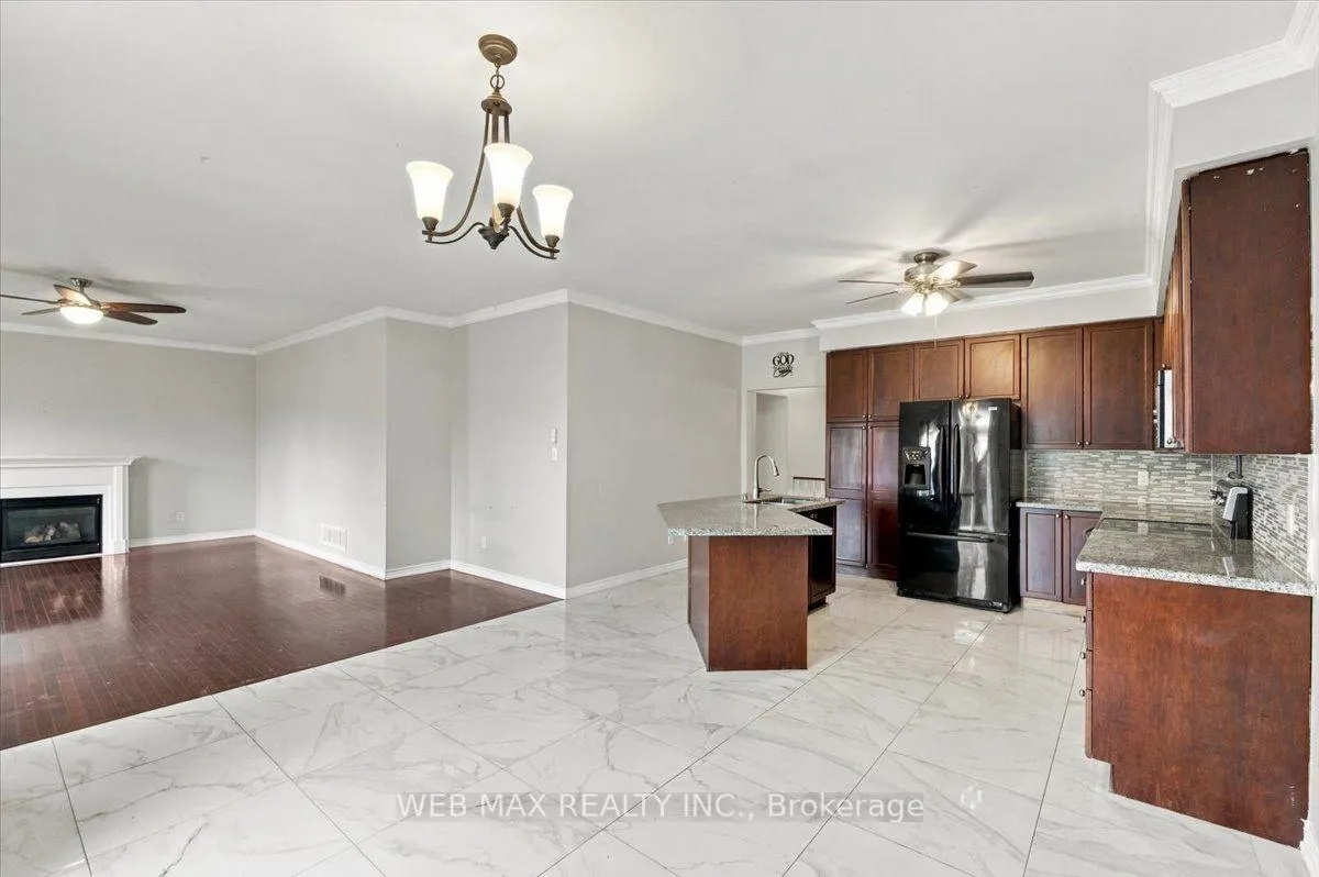 Photo 4 of 7 Dudley Court, Clarington, Courtice — HOMEH