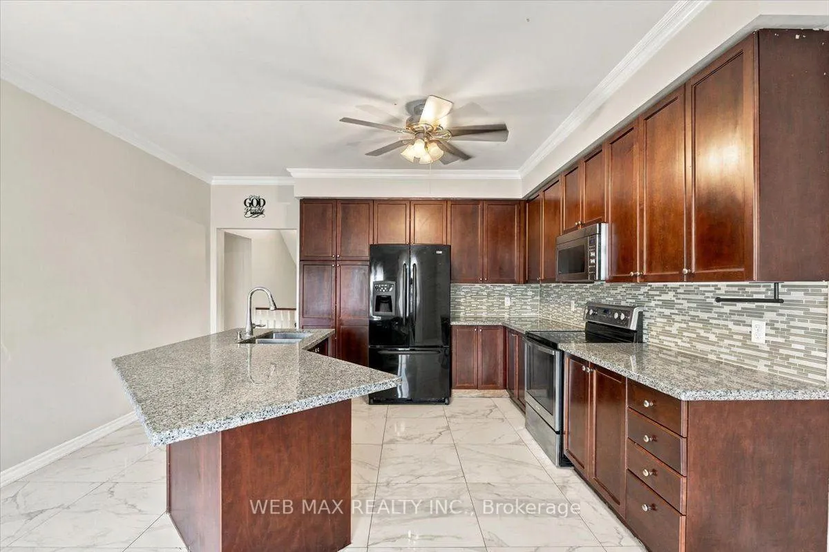 Photo 8 of 7 Dudley Court, Clarington, Courtice — HOMEH