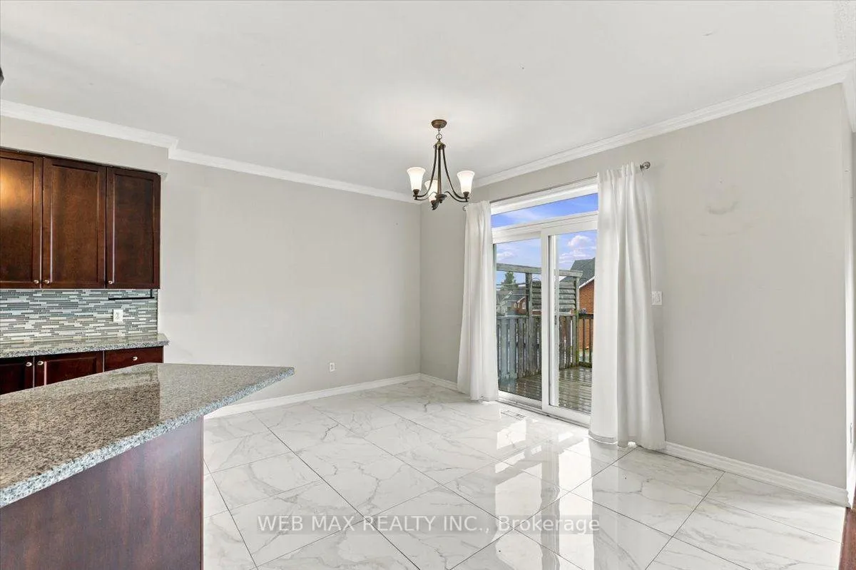 Photo 12 of 7 Dudley Court, Clarington, Courtice — HOMEH