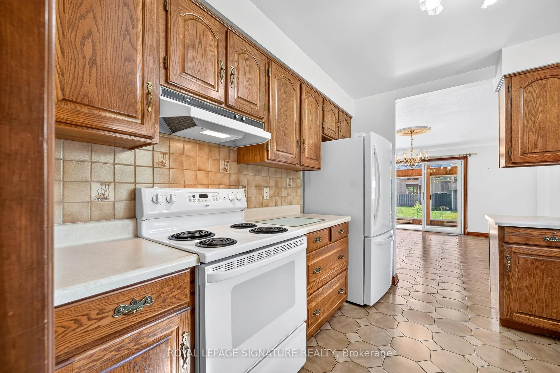 Photo 7 of 6065 Saint Anthony Crescent, Niagara Falls, Church's Lane — HOMEH