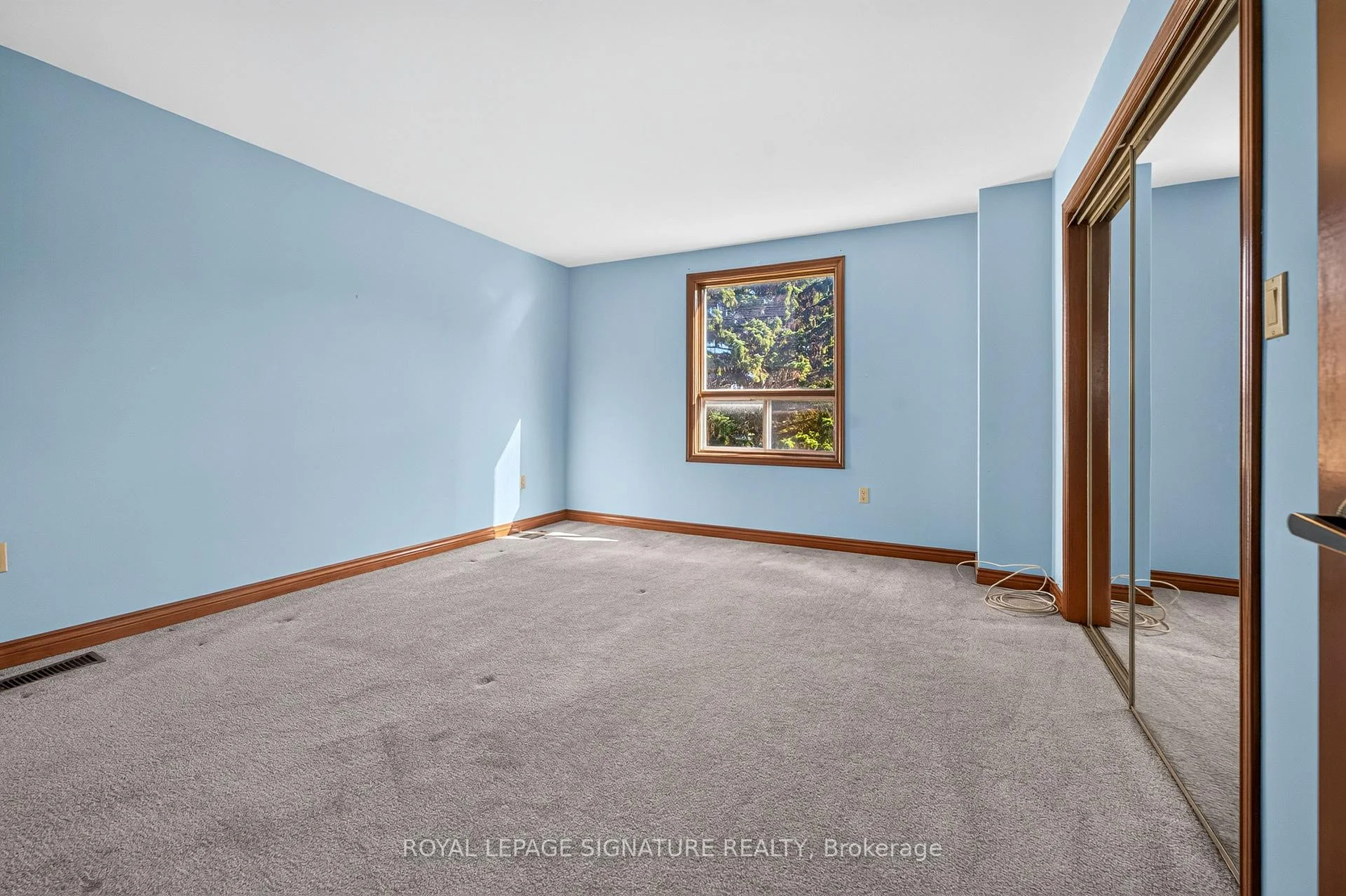 Photo 21 of 6065 Saint Anthony Crescent, Niagara Falls, Church's Lane — HOMEH
