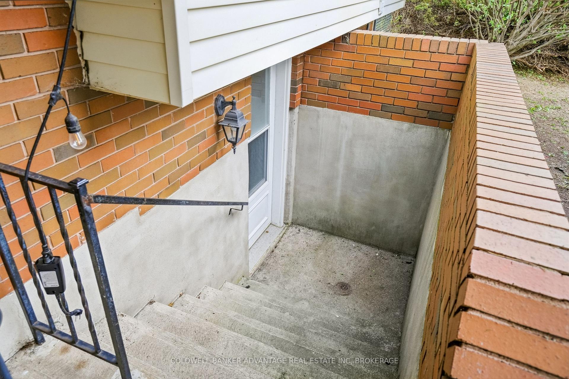 Photo 47 of 7 Lee Crescent, Thorold, Confederation Heights — HOMEH