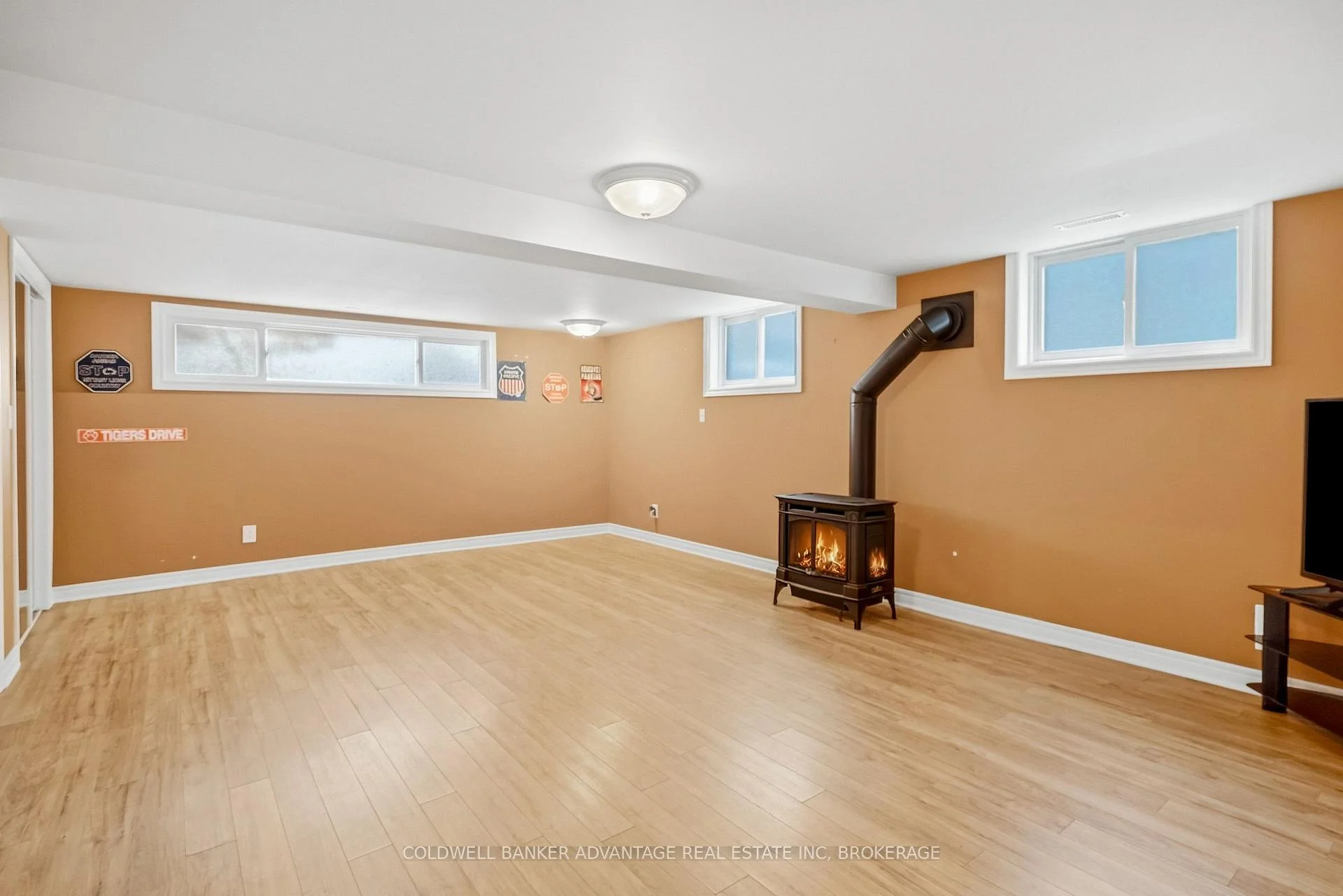 Photo 37 of 7 Lee Crescent, Thorold, Confederation Heights — HOMEH