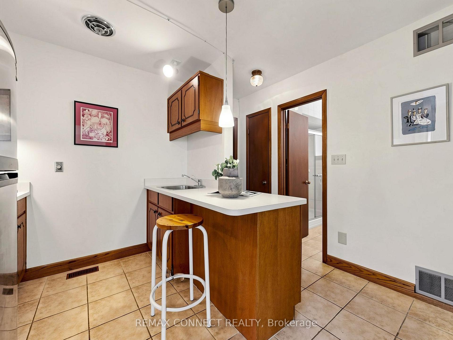 Photo 15 of 90 Sylvan Avenue, Scarborough, Scarborough Village — HOMEH