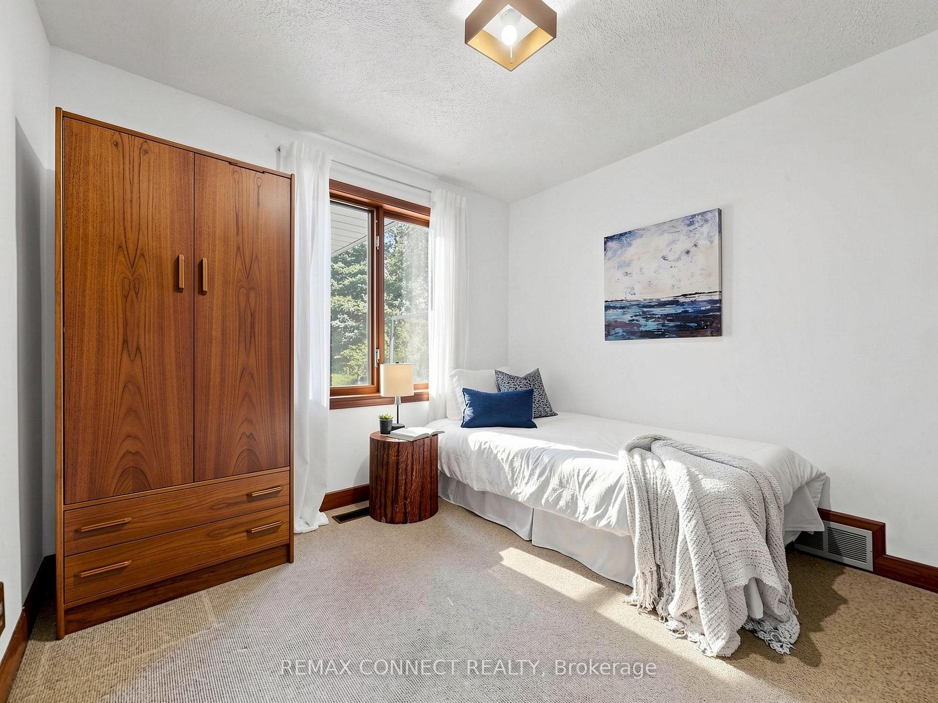 Photo 20 of 90 Sylvan Avenue, Scarborough, Scarborough Village — HOMEH